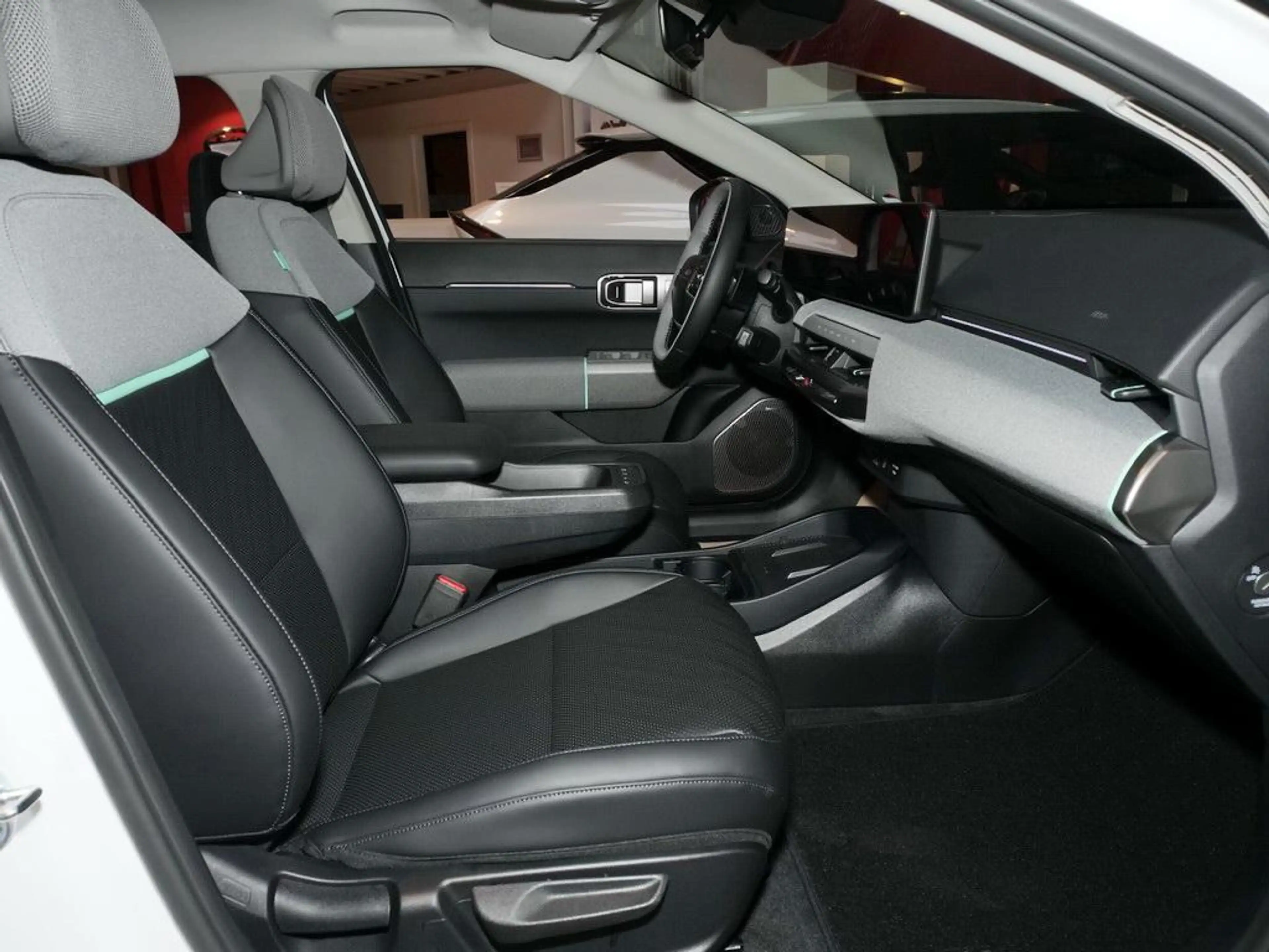 Kia EV4 Fastback 81 EARTH Sound Technologie Upgrade — photo 4