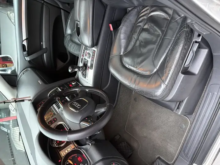 Audi Q7 2006, foto 7