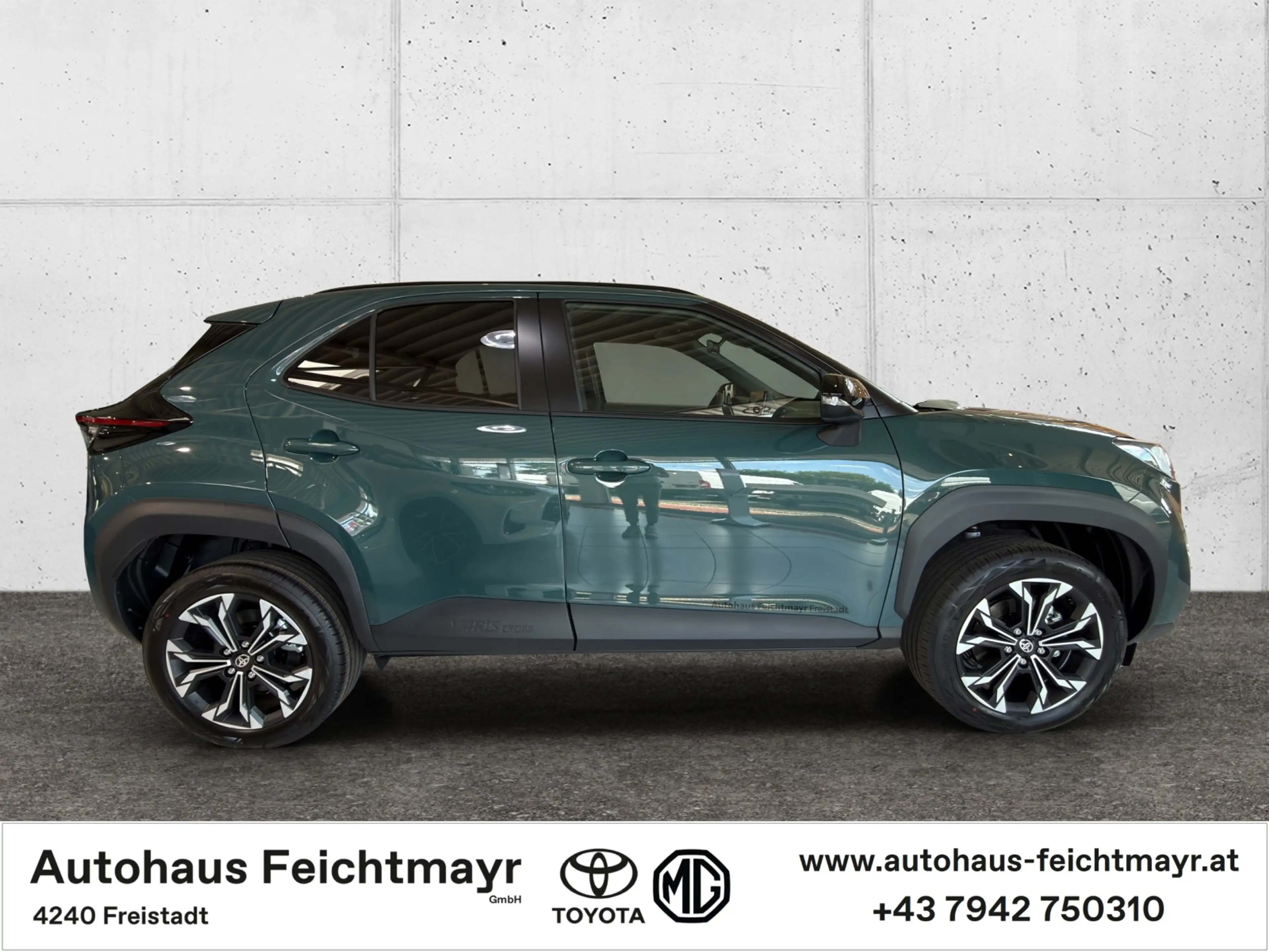 Toyota Yaris Cross HYBRID 2WD Teamplayer Technik Paket 5t. — photo 4