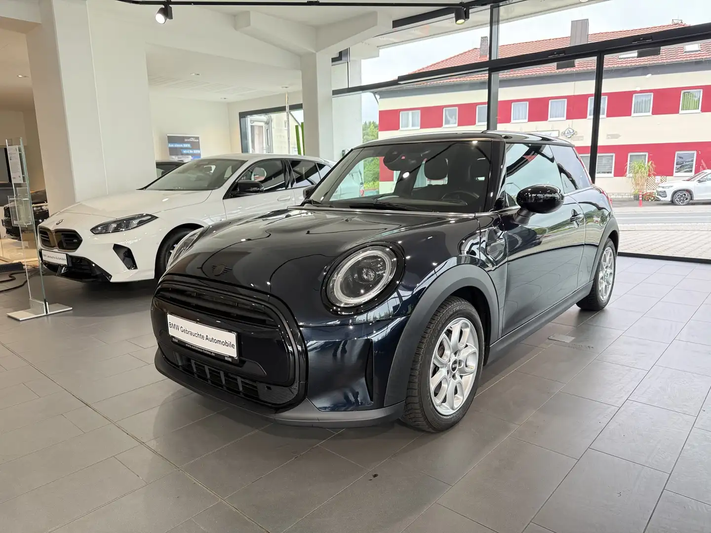 MINI Cooper Mini Yours Trim 3-trg. DAB LED RFK Navi Noir - 1
