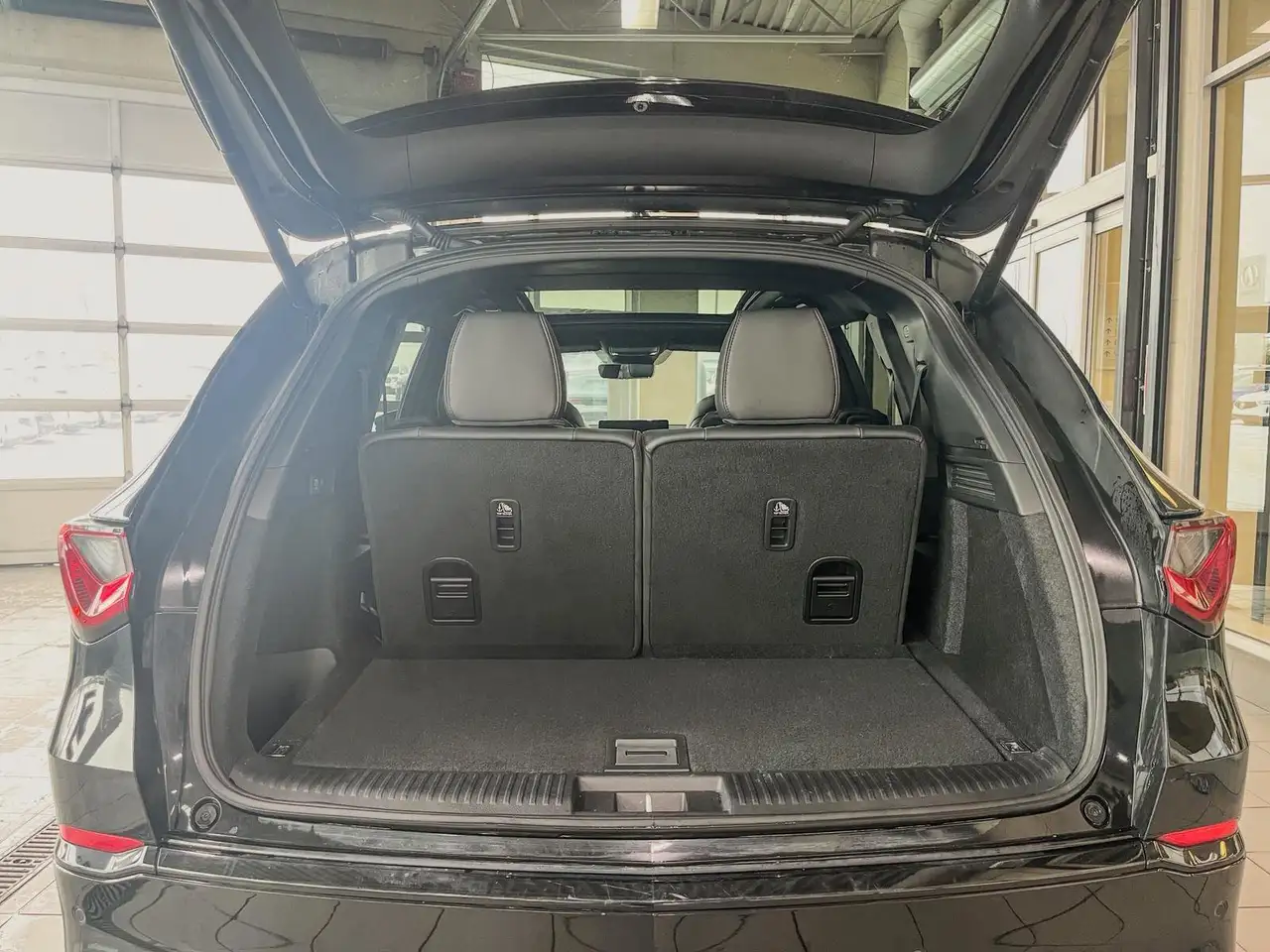 Acura MDX снимка Acura MDX