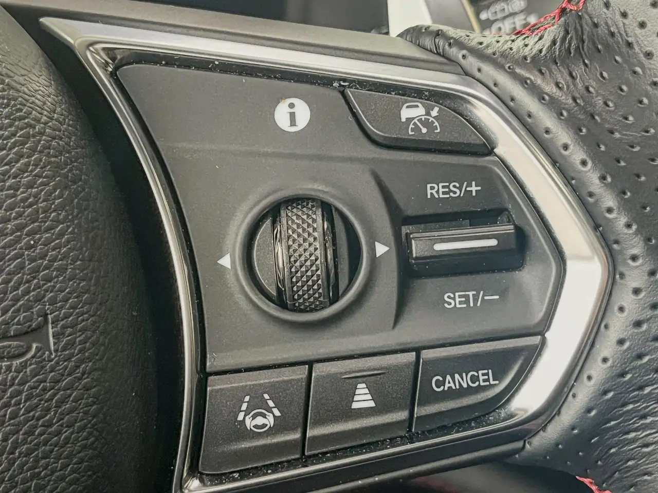 Acura MDX снимка Acura MDX