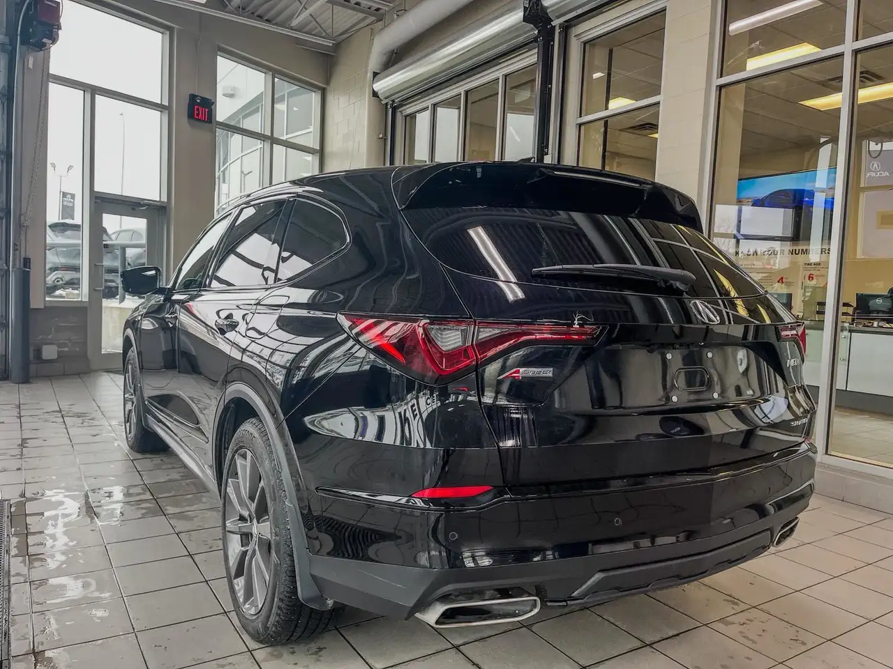 Acura MDX снимка Acura MDX