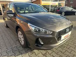 Hyundai i30 cw Select / 1.4