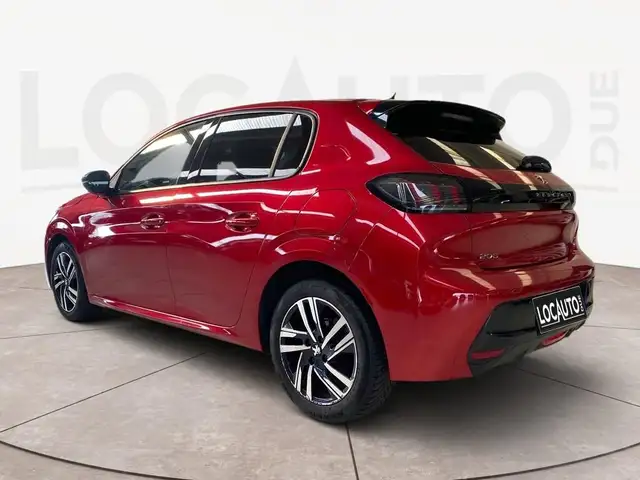 Peugeot 208 view 5