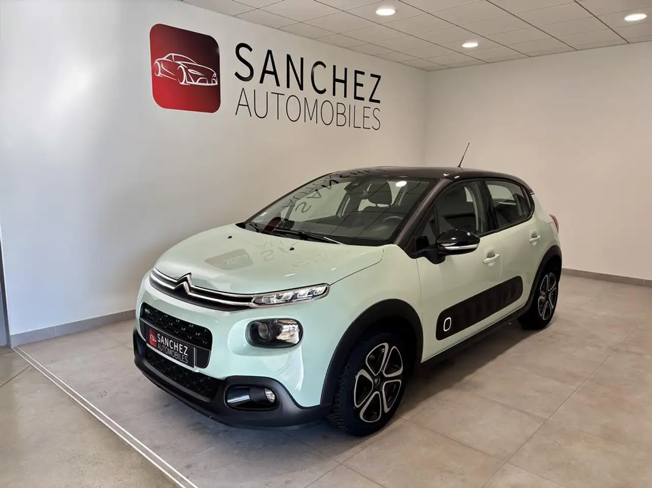 Citroen C3 III 1.2 PURETECH 82CV SHINE