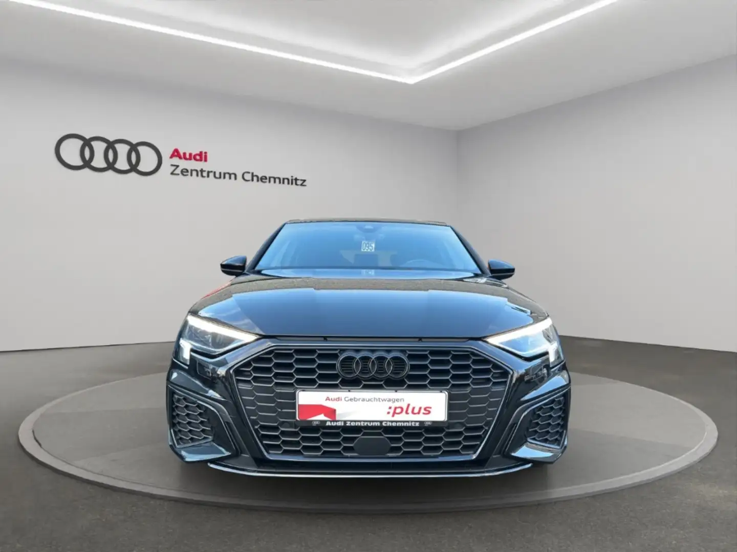 Audi A3 Sportback 40 TFSI e S tr. LINE+PANO+B&O Schwarz - 2