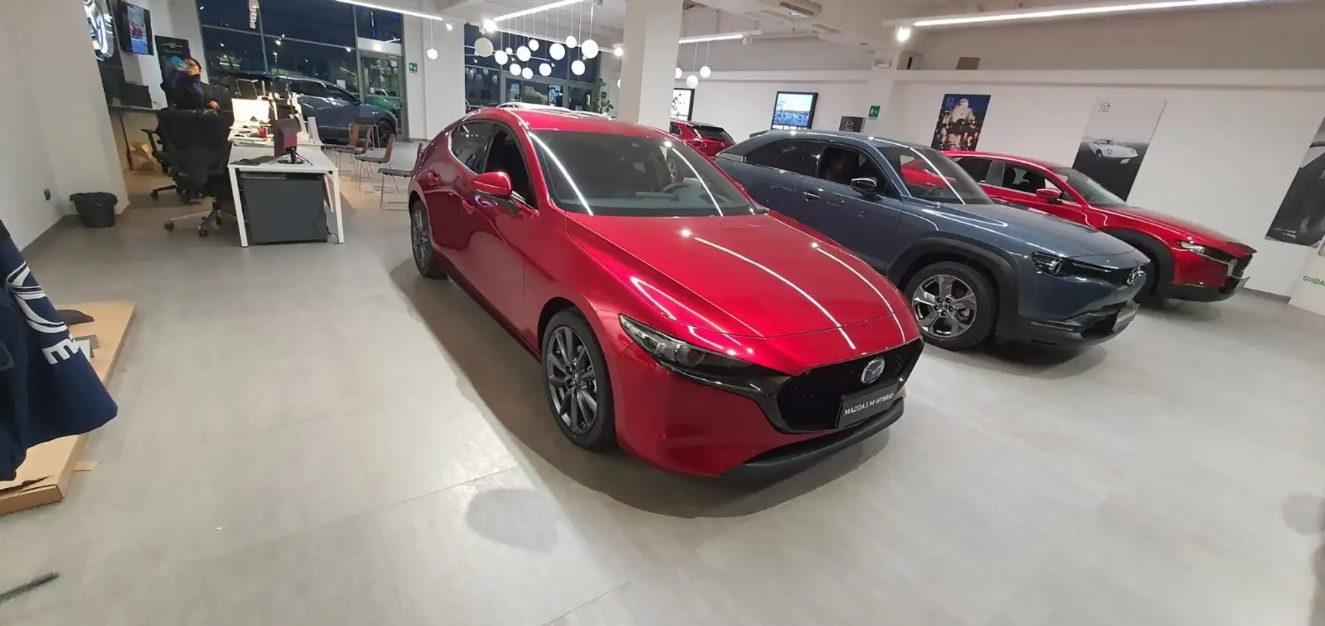 Mazda 3 5p 2.0 m-hybrid Exceed 150cv Rouge - 1