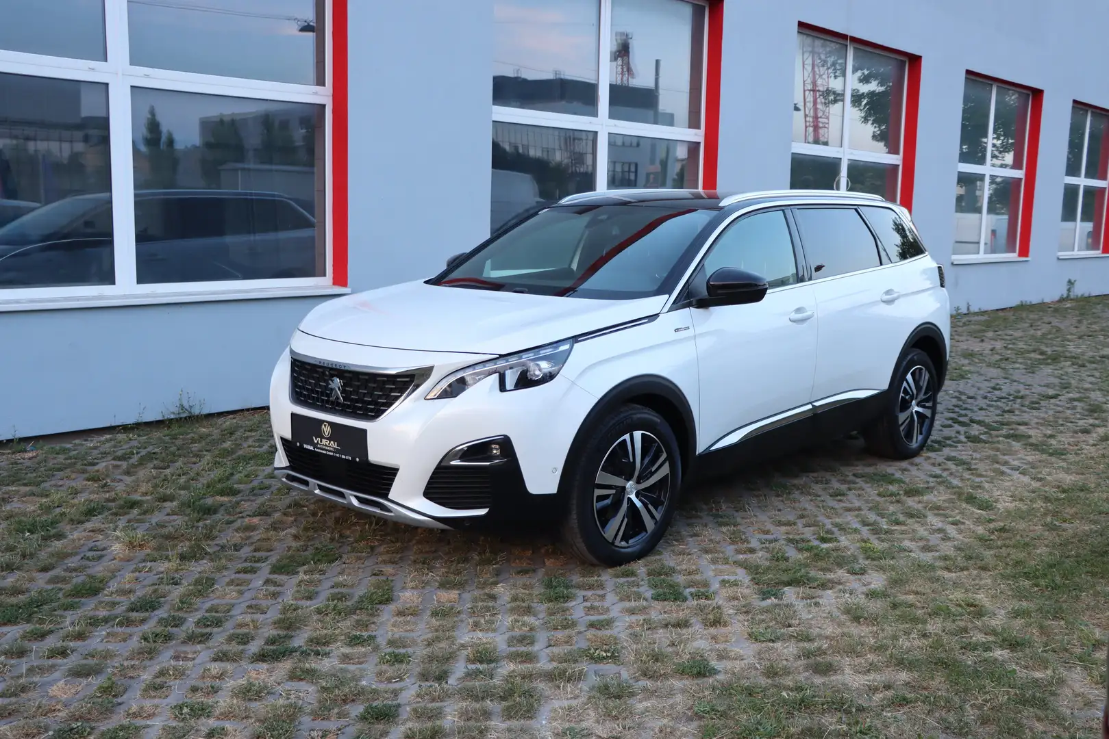 Peugeot 5008 SUV GT-LINE 1,5 BLUEHDI 130 S&S EAT8 Weiß - 2