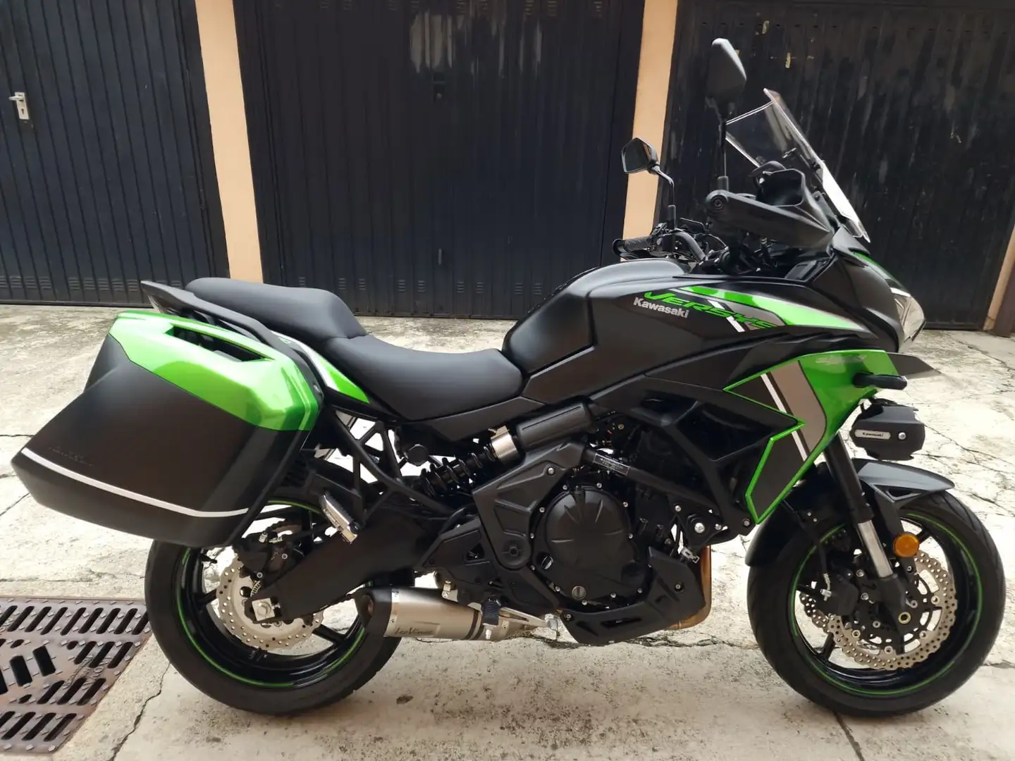 Kawasaki Versys 650 TOURER Verde - 1