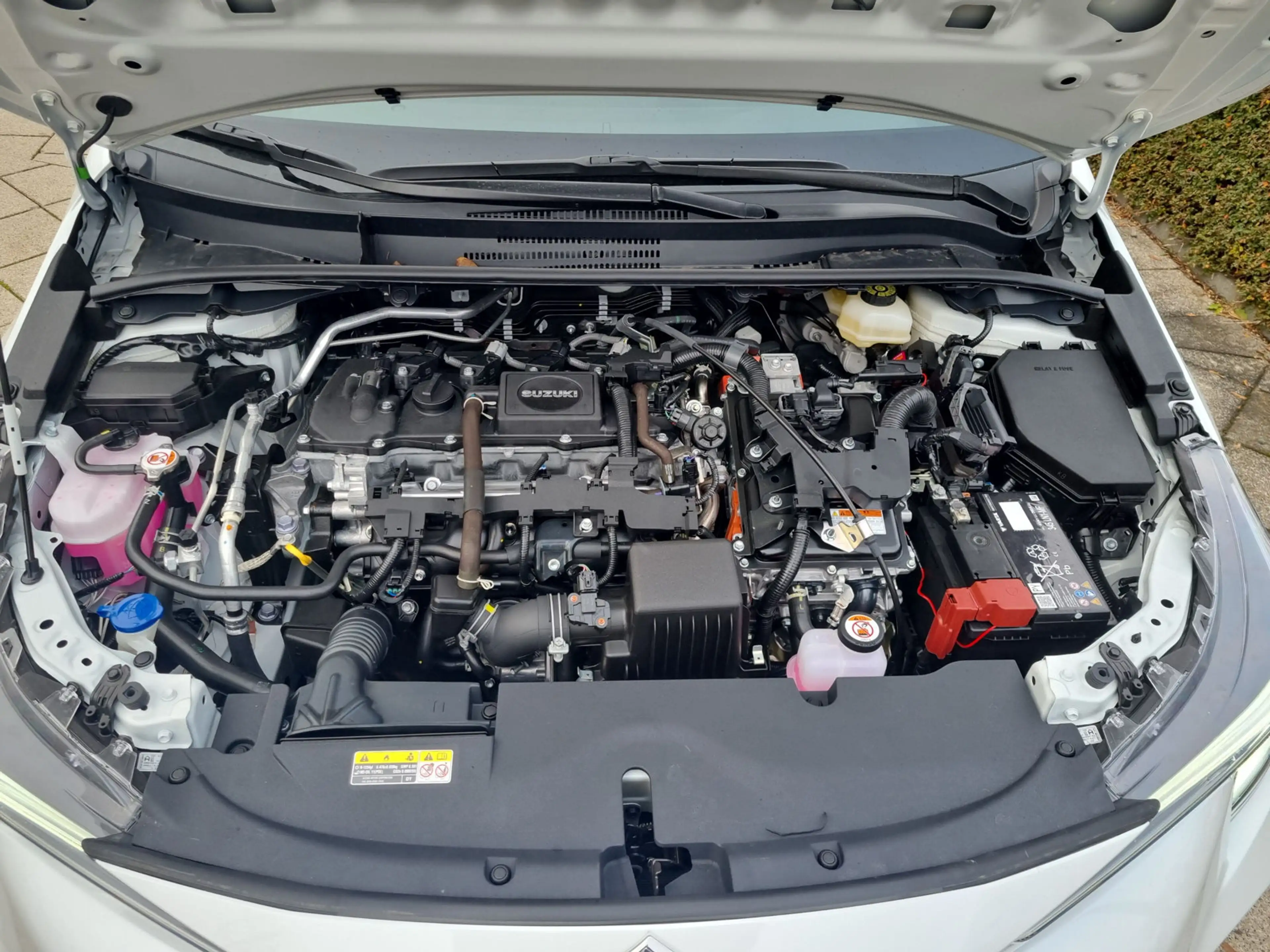 Suzuki Swace Automatik Voll-Hybrid Comfort+ *LED* — photo 12