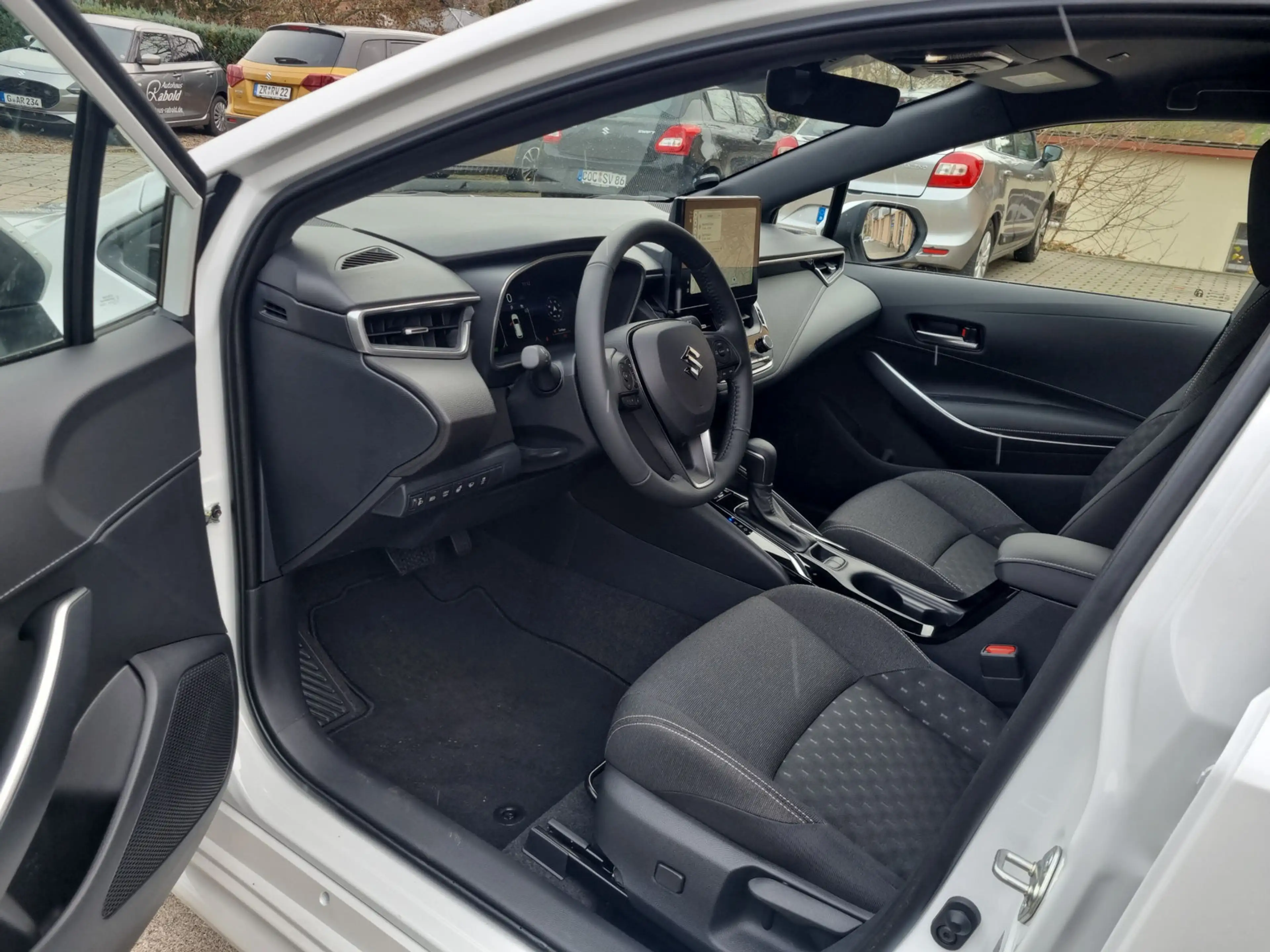 Suzuki Swace Automatik Voll-Hybrid Comfort+ *LED* — photo 13