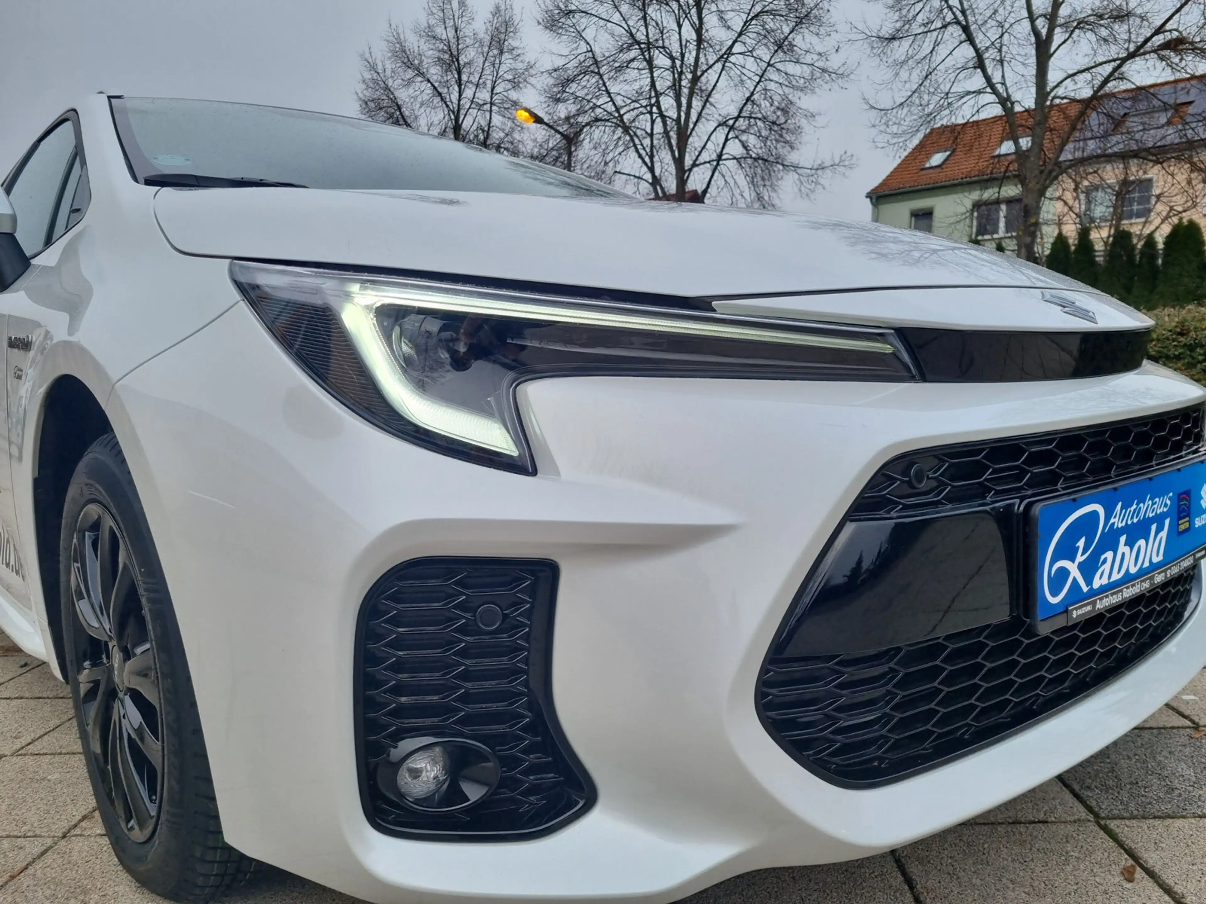 Suzuki Swace Automatik Voll-Hybrid Comfort+ *LED* — photo 8