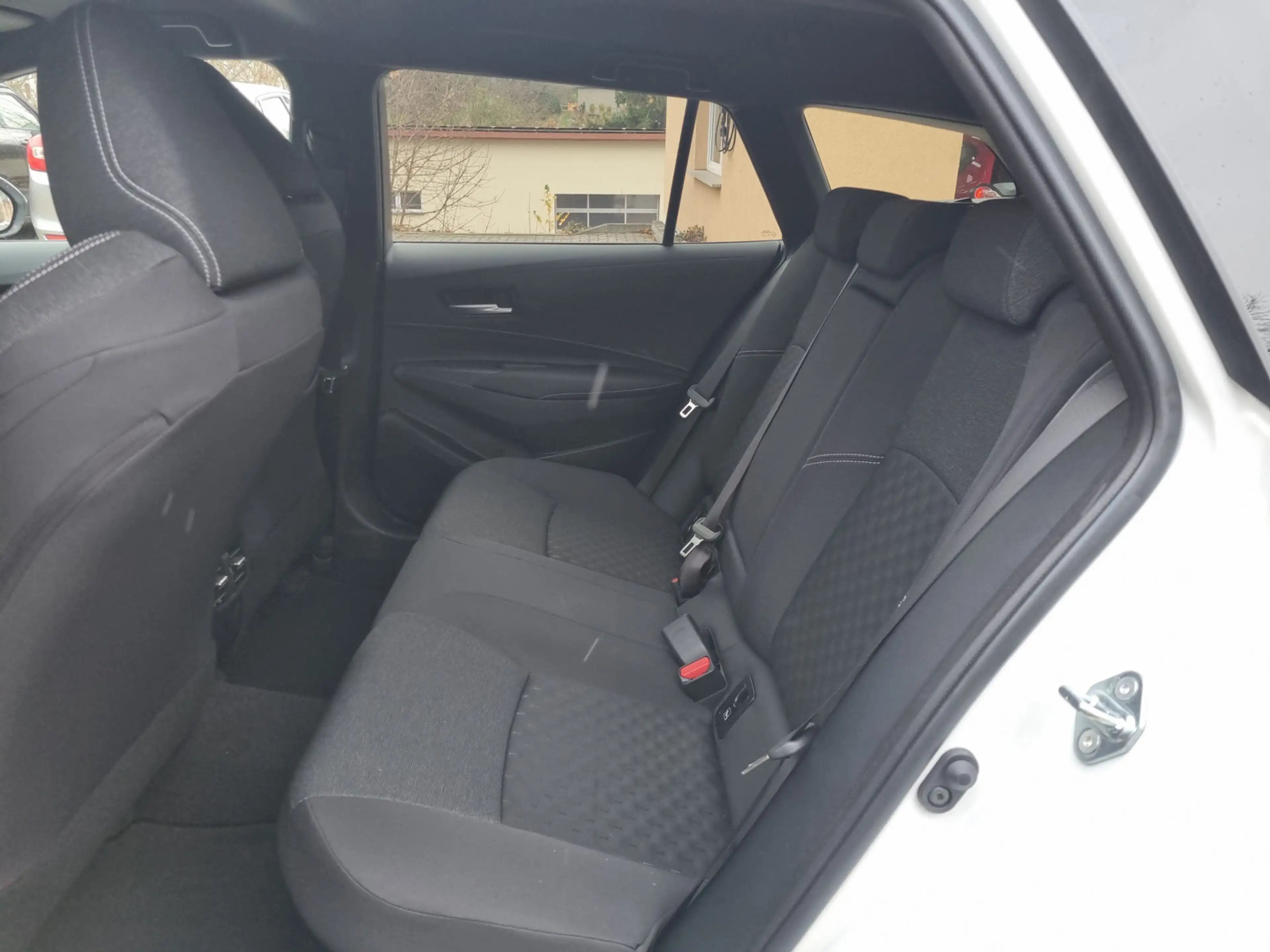 Suzuki Swace Automatik Voll-Hybrid Comfort+ *LED* — photo 15
