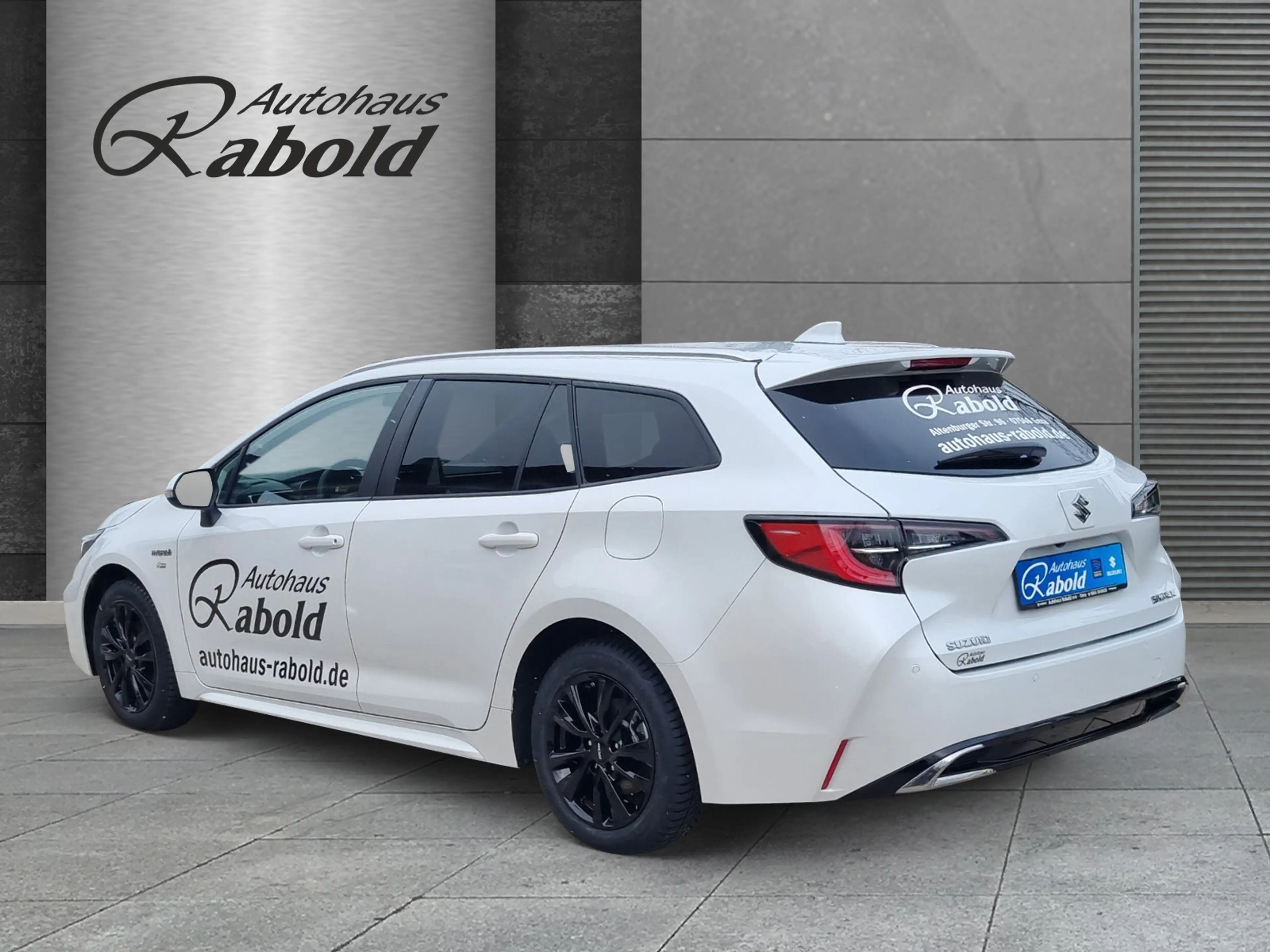 Suzuki Swace Automatik Voll-Hybrid Comfort+ *LED* — photo 3