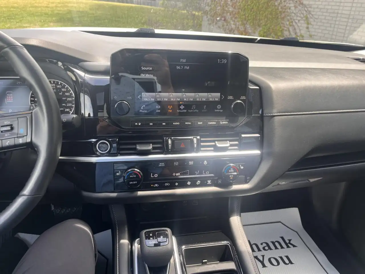 Nissan Pathfinder photo Nissan Pathfinder