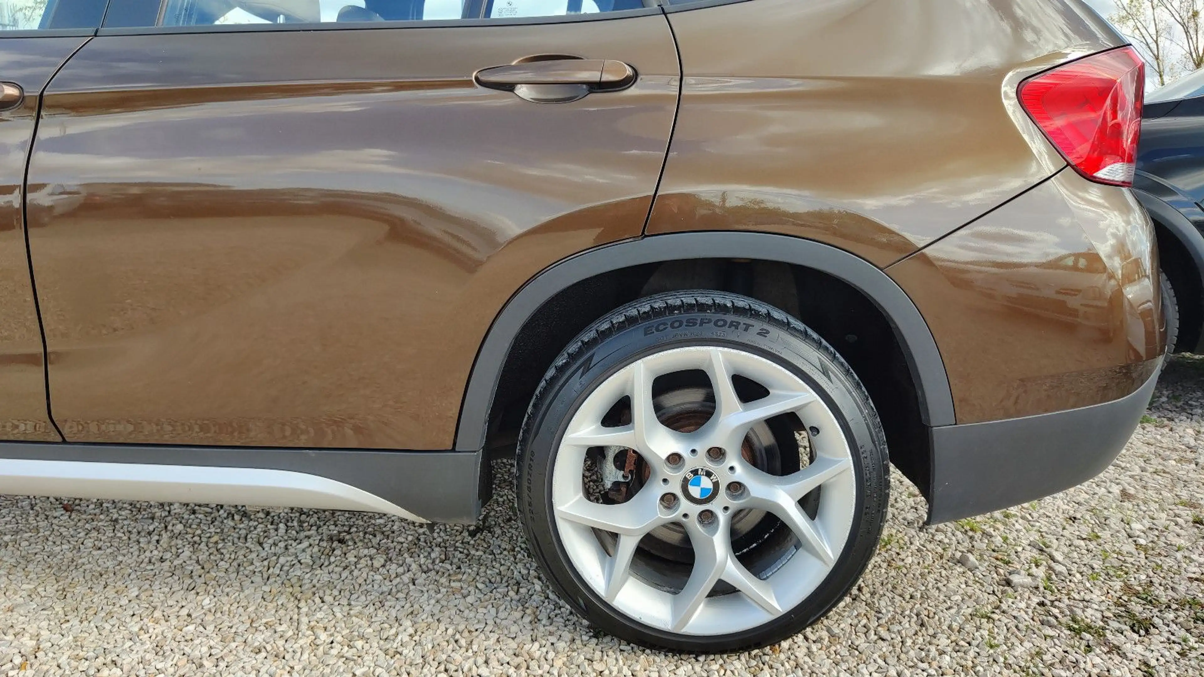 BMW X1 xDrive 20d 4x4* Leder* 18"Zoll* AHK*Wenig KM* — photo 7