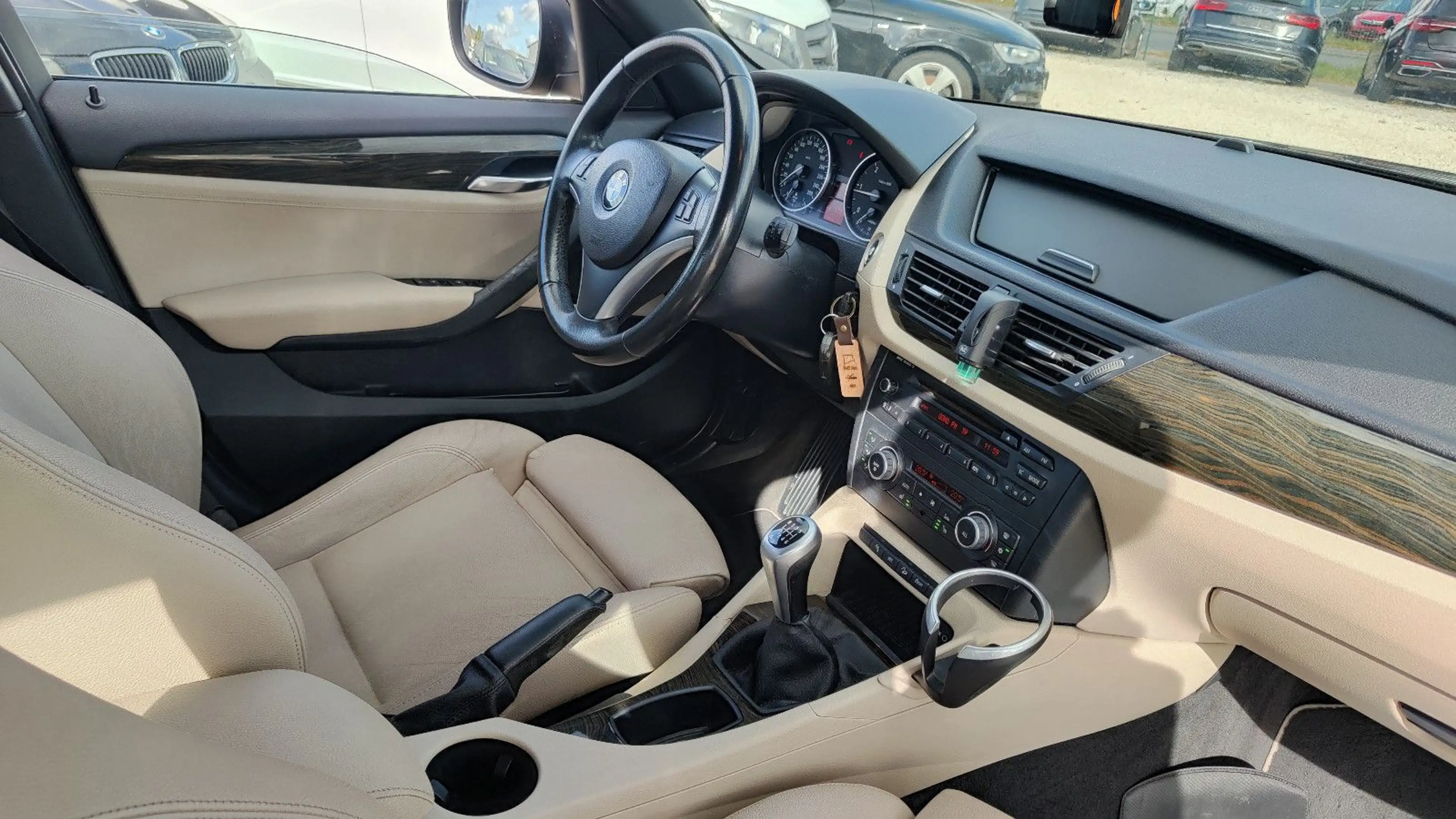BMW X1 xDrive 20d 4x4* Leder* 18"Zoll* AHK*Wenig KM* — photo 34
