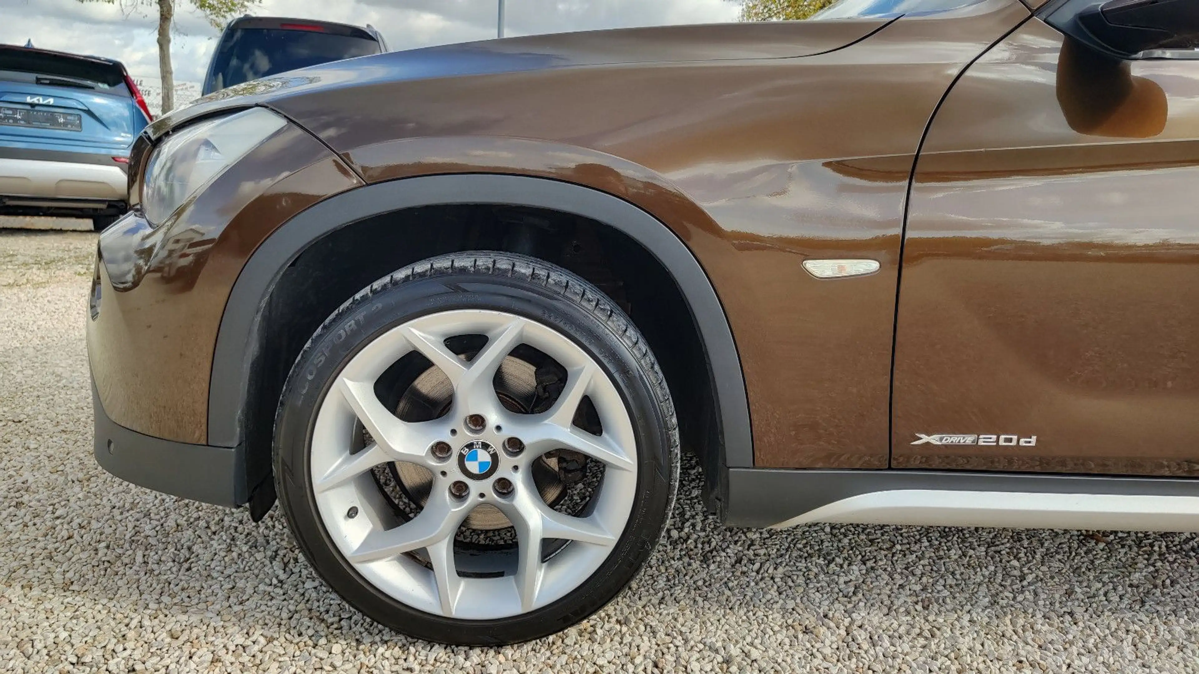BMW X1 xDrive 20d 4x4* Leder* 18"Zoll* AHK*Wenig KM* — photo 4