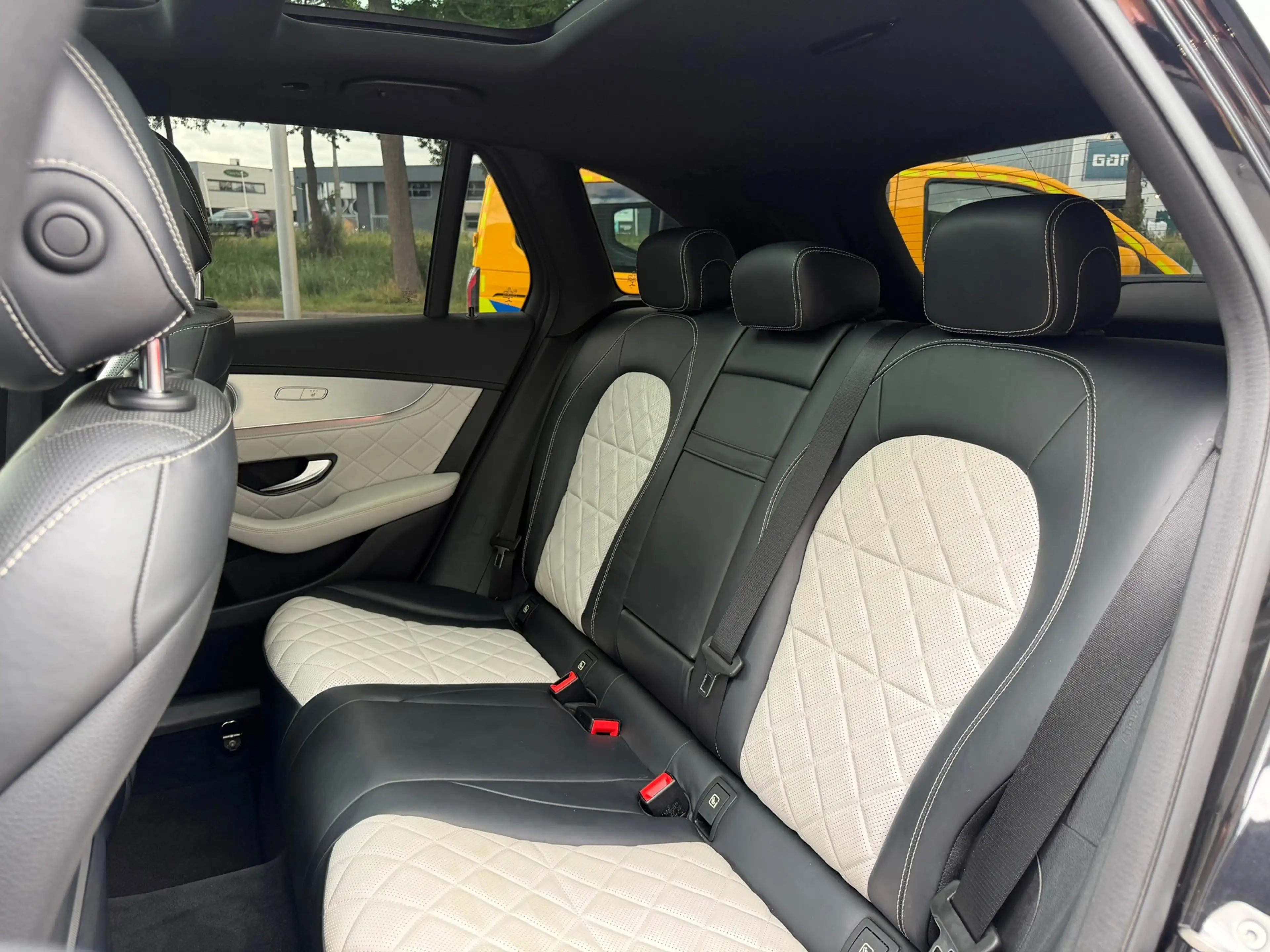 Mercedes-Benz GLC 43 AMG 4MATIC Pano|Burmester|Memory|Luchtvering|Camera|36 — photo 32