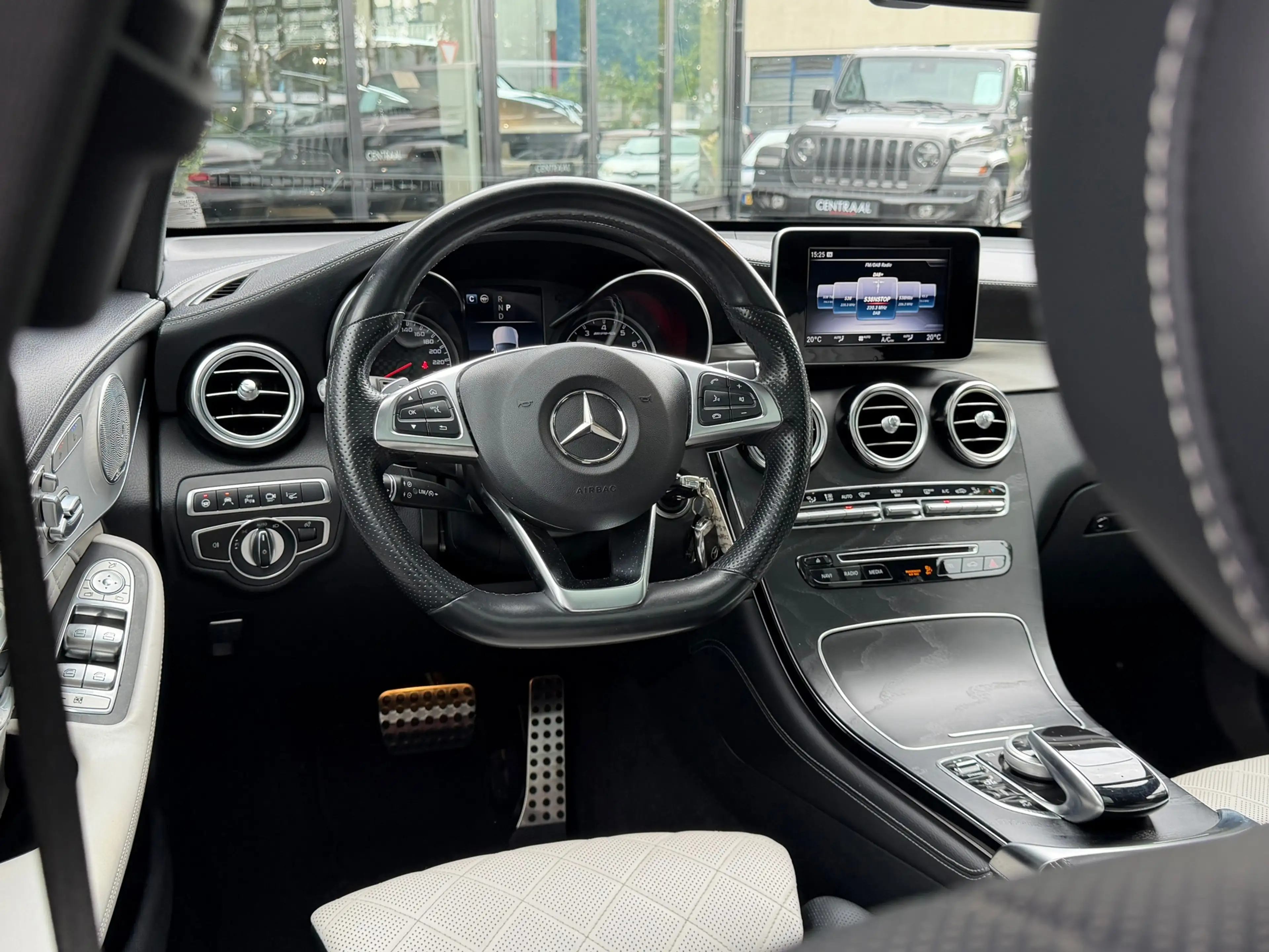Mercedes-Benz GLC 43 AMG 4MATIC Pano|Burmester|Memory|Luchtvering|Camera|36 — photo 17