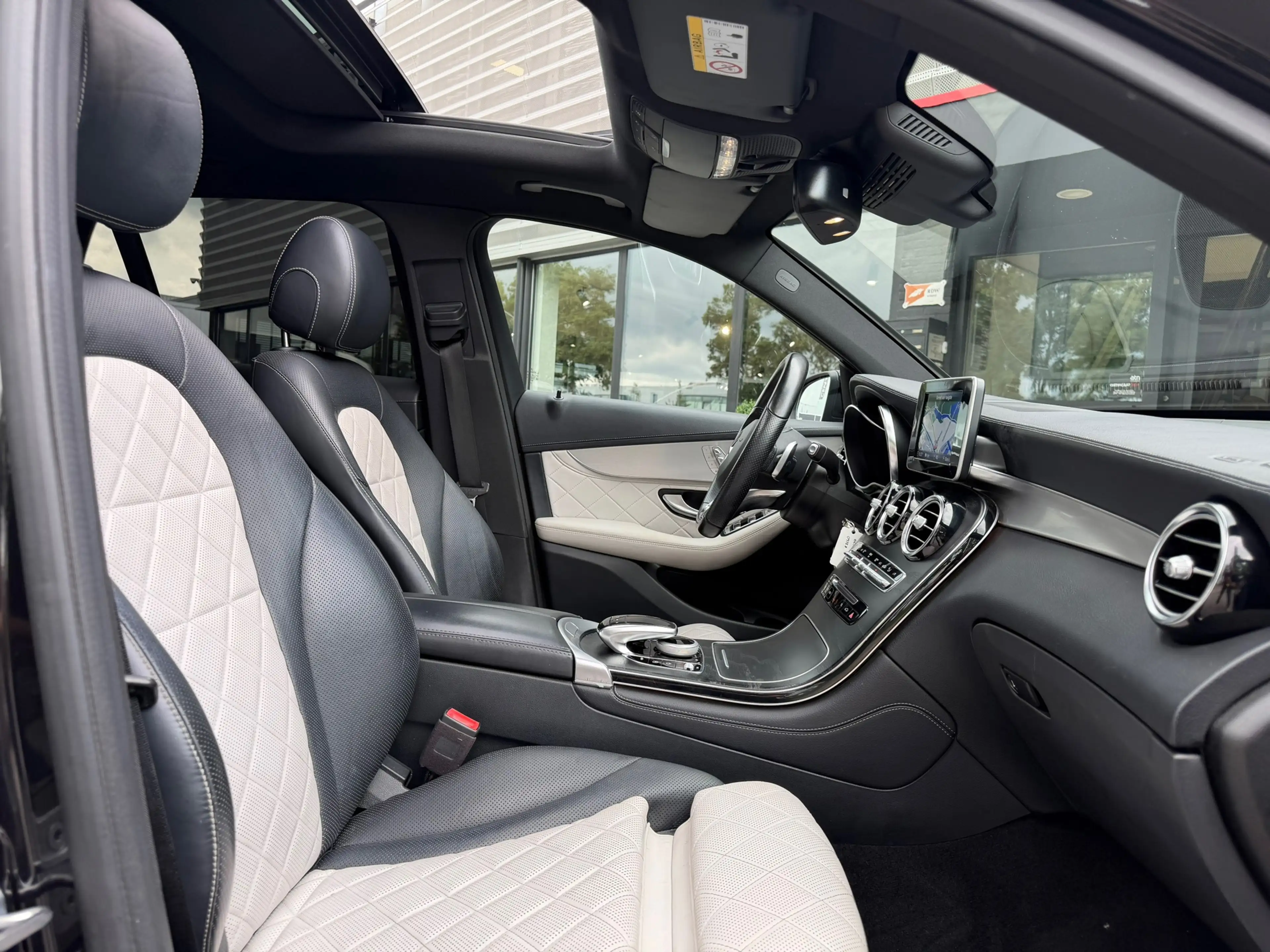 Mercedes-Benz GLC 43 AMG 4MATIC Pano|Burmester|Memory|Luchtvering|Camera|36 — photo 8