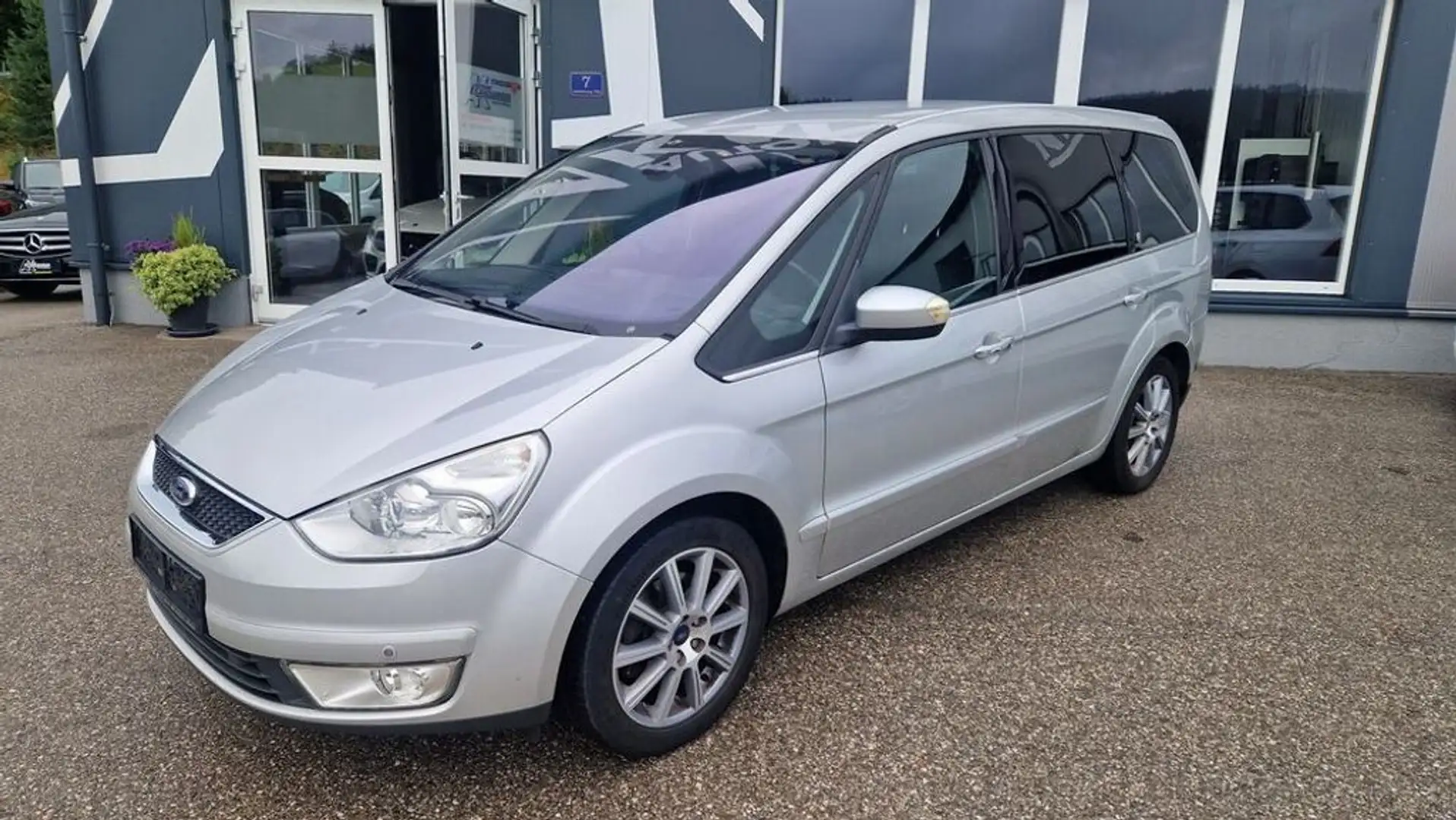 Ford Galaxy Ghia TDCI ''7-Sitzer'' Silber - 2