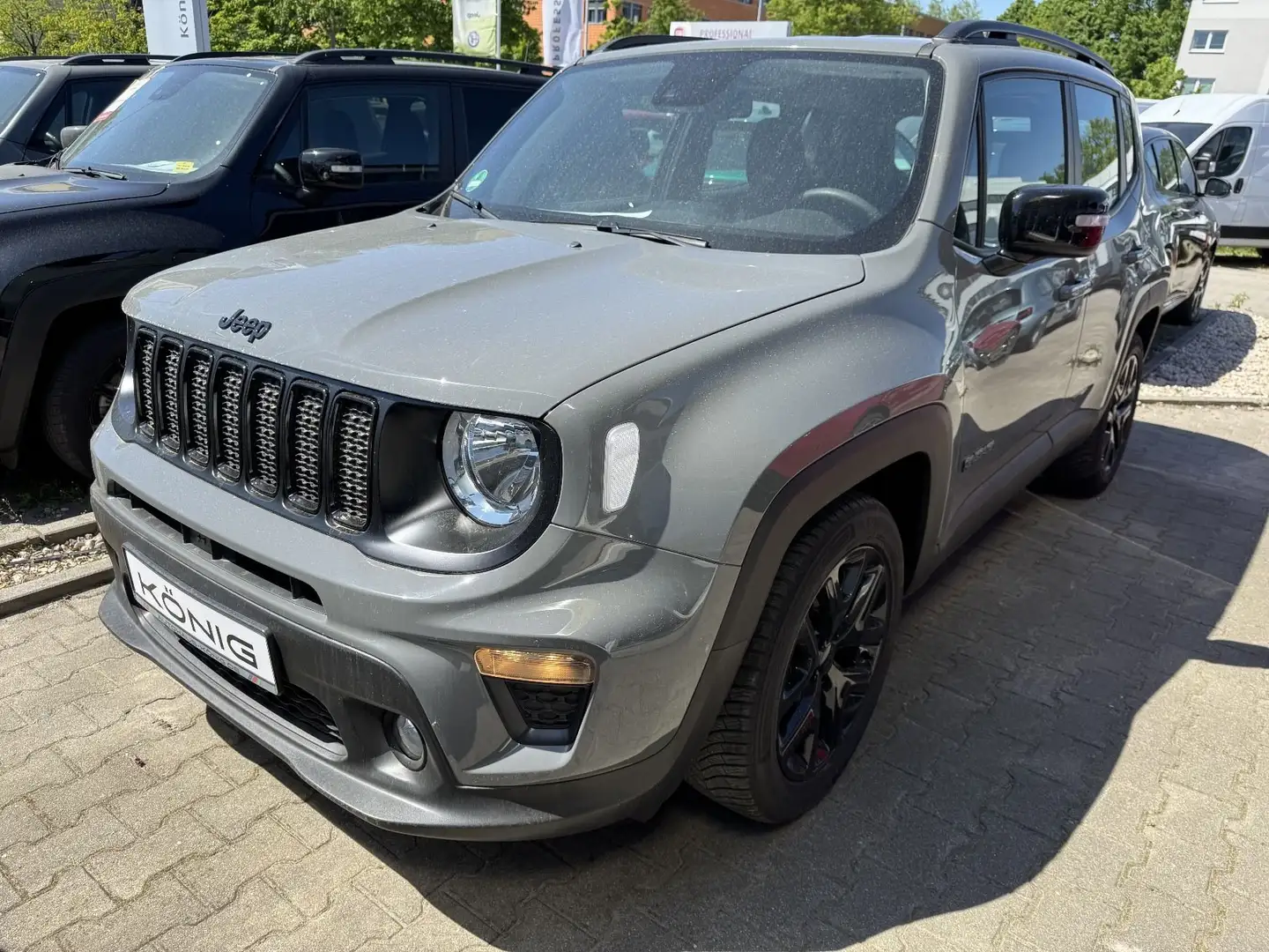 Jeep Renegade Night Eagle Tempomat Klimaautomatik PDC Gris - 1