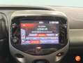 Toyota Aygo 70 x-play Gris - thumbnail 17