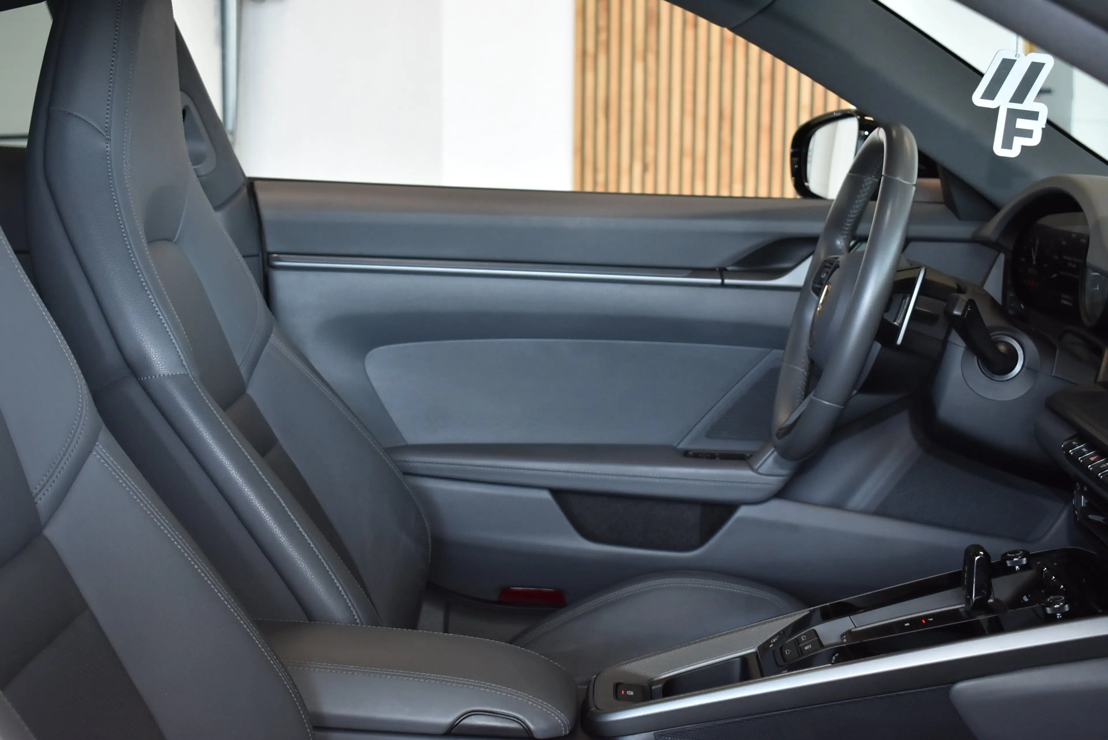 Porsche 911 Carrera 4  //Approved — photo 19
