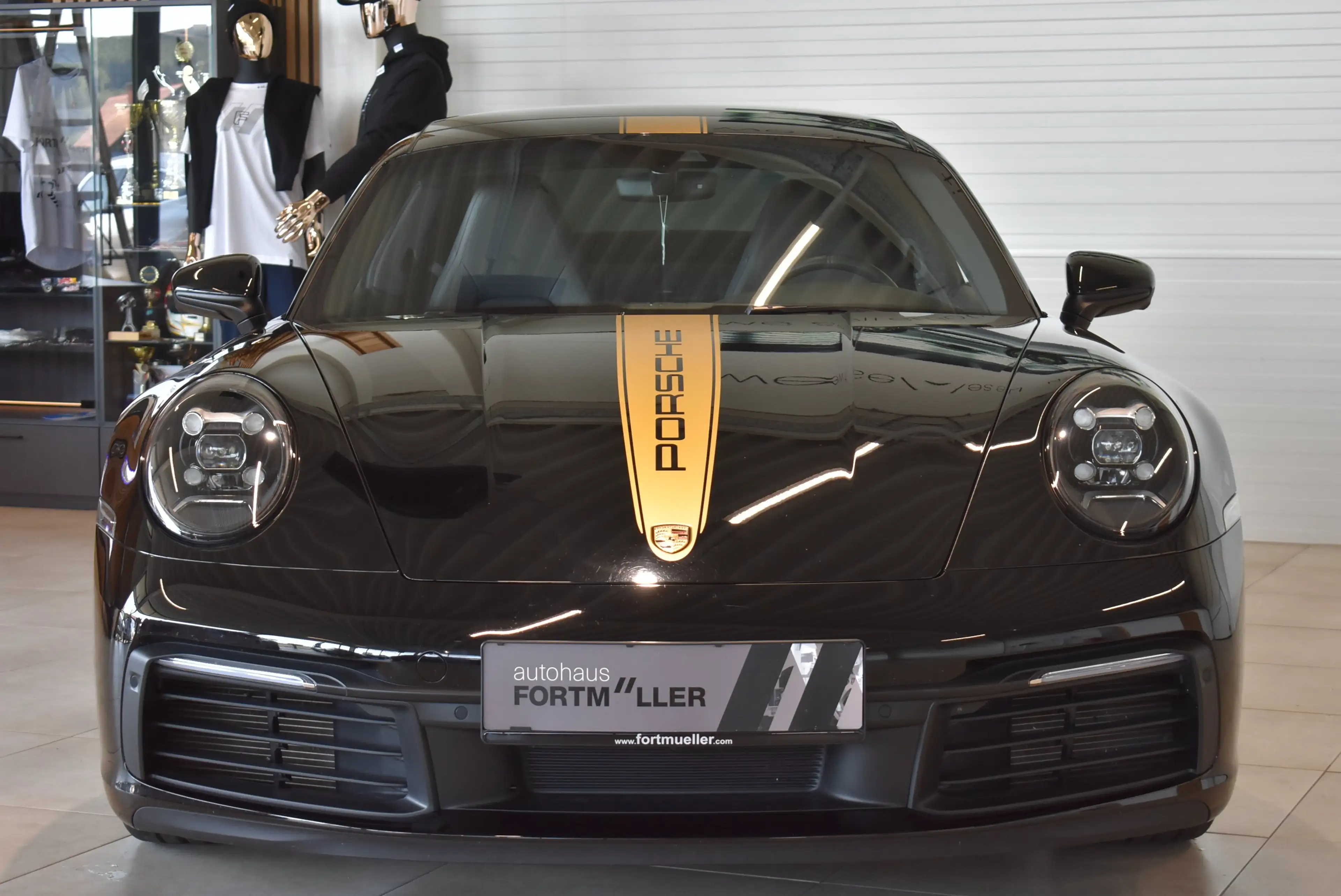 Porsche 911 Carrera 4  //Approved — photo 2
