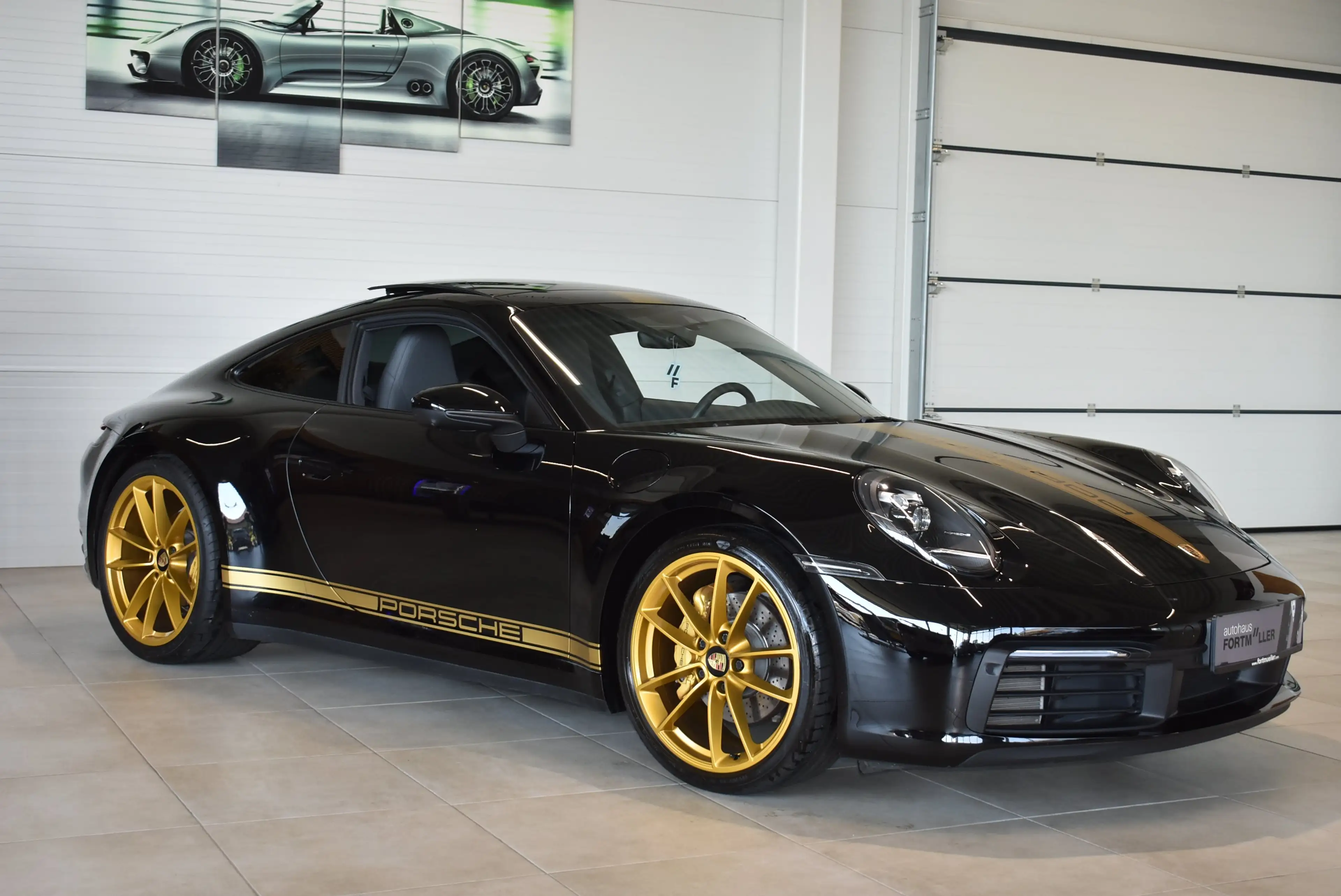 Porsche 911 Carrera 4  //Approved — photo 5