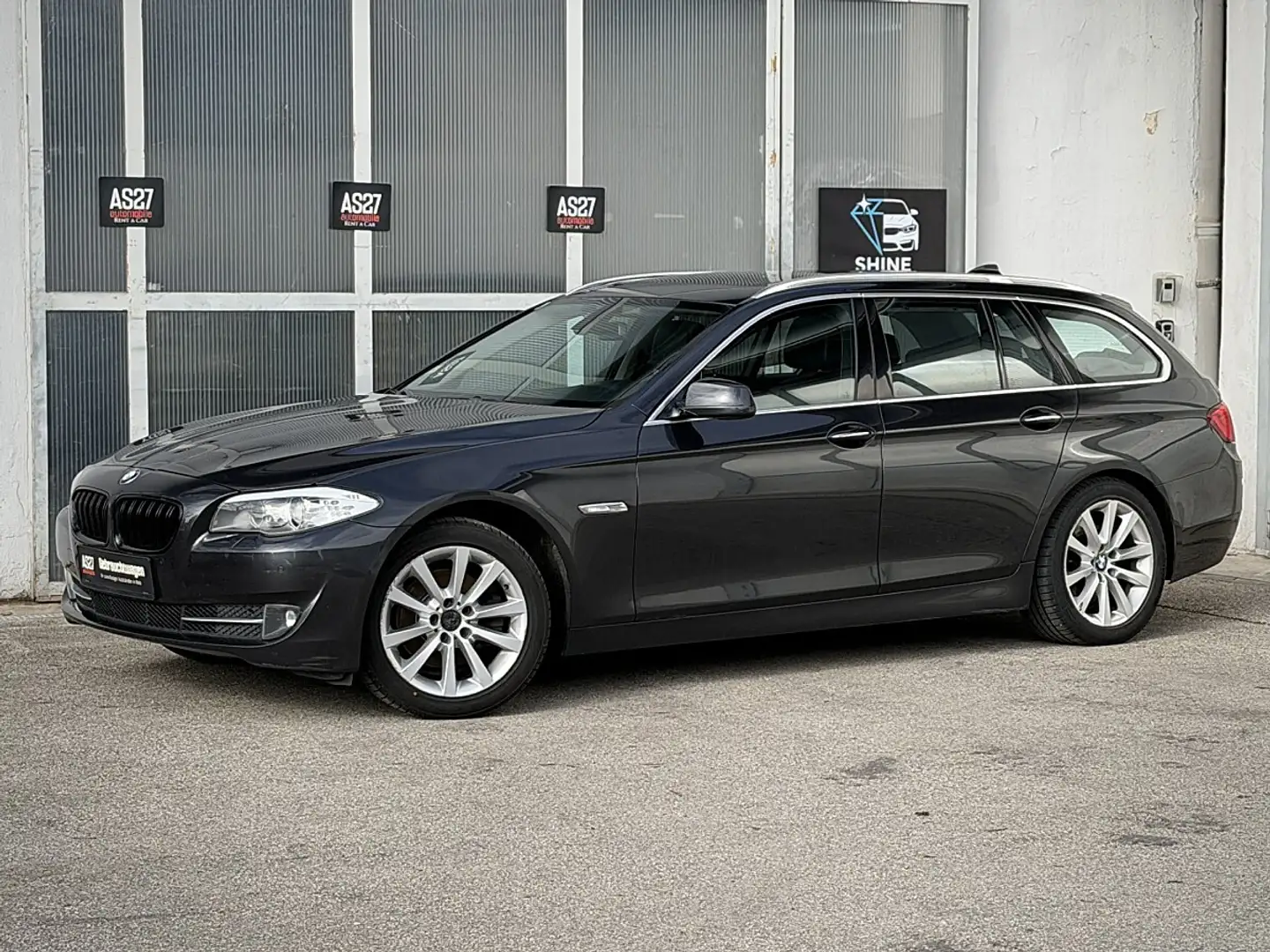 BMW 520 d Touring Grau - 1