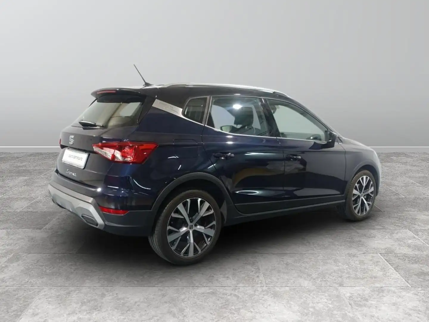 SEAT Arona 1.0 ecotsi Xperience 95cv Nero - 2