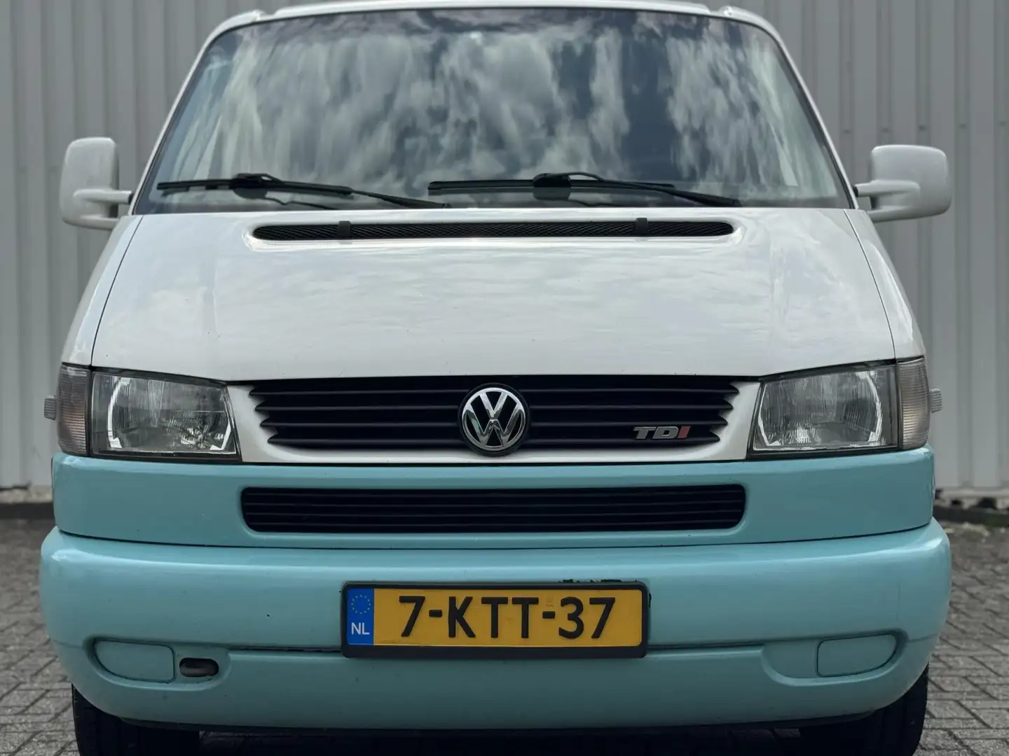 Volkswagen Multivan Camper 2.5 TDi 292 Comf. Bílá - 2