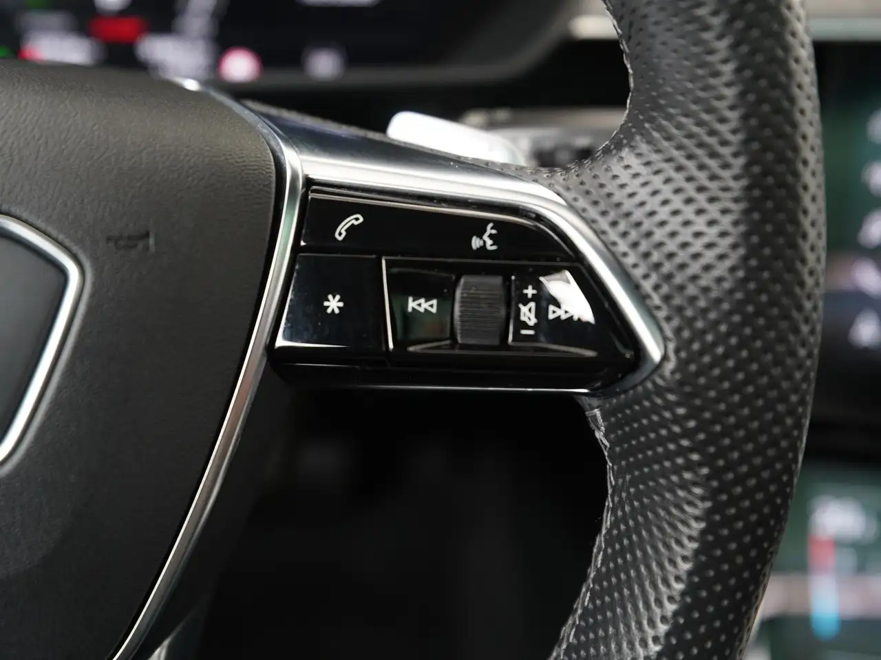 Audi e-tron Sportback 55 quattro S-Line 95 kWh Black Style, миниатюра 9
