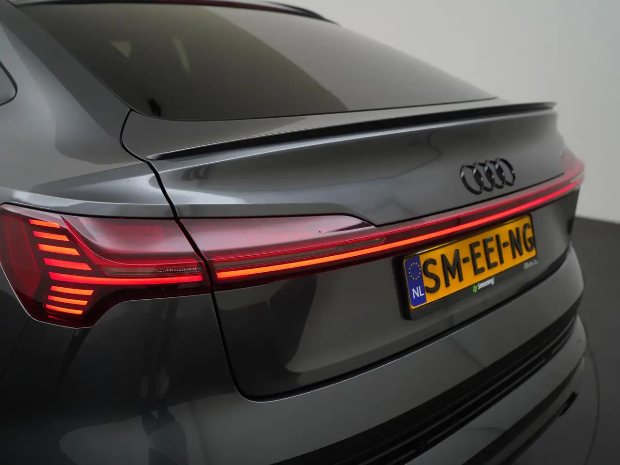 Audi e-tron Sportback 55 quattro S-Line 95 kWh Black Style, миниатюра 19