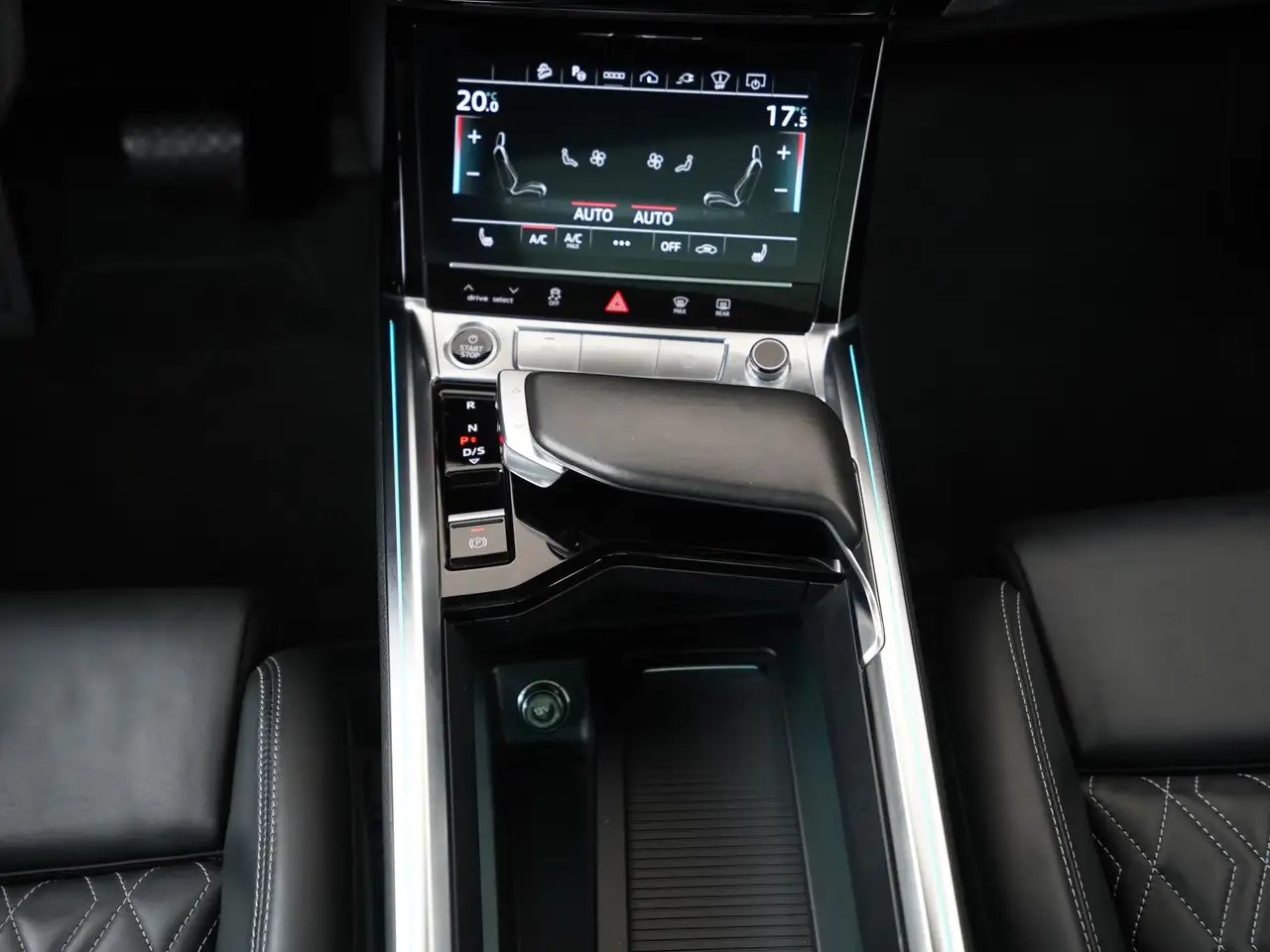 Audi e-tron Sportback 55 quattro S-Line 95 kWh Black Style, миниатюра 10