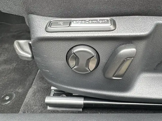 Volkswagen Passat view 12