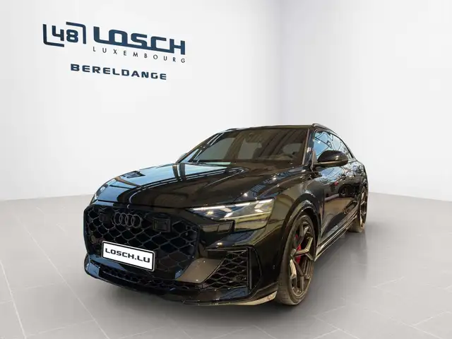 Audi RS Q8 SUV performance