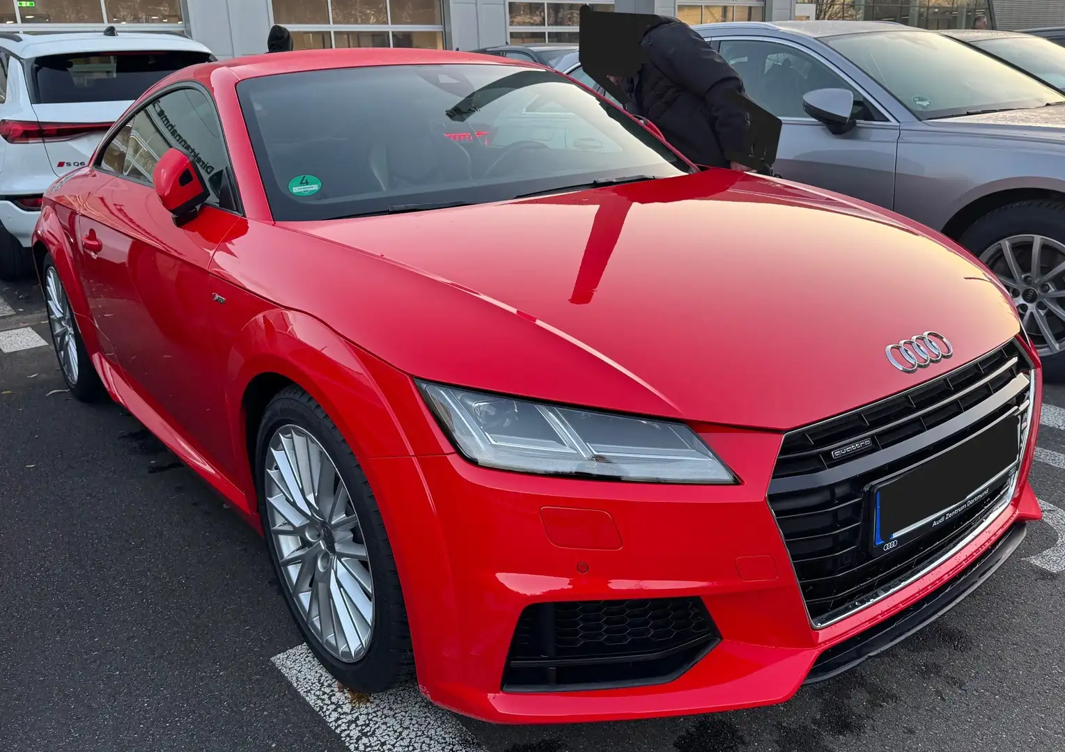 Audi TT TT Coupe 2.0 TFSI quattro S tronic Rot - 1