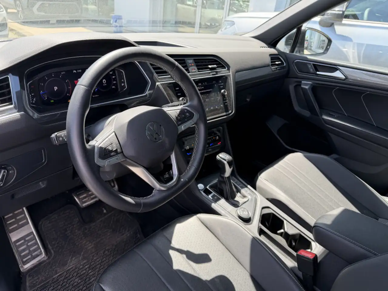 Volkswagen Tiguan снимка Volkswagen Tiguan