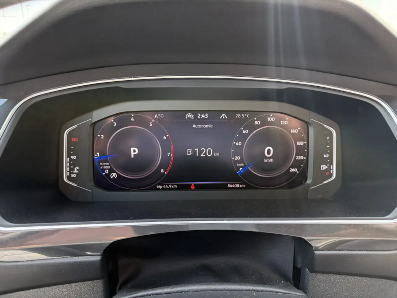 Volkswagen Tiguan снимка Volkswagen Tiguan