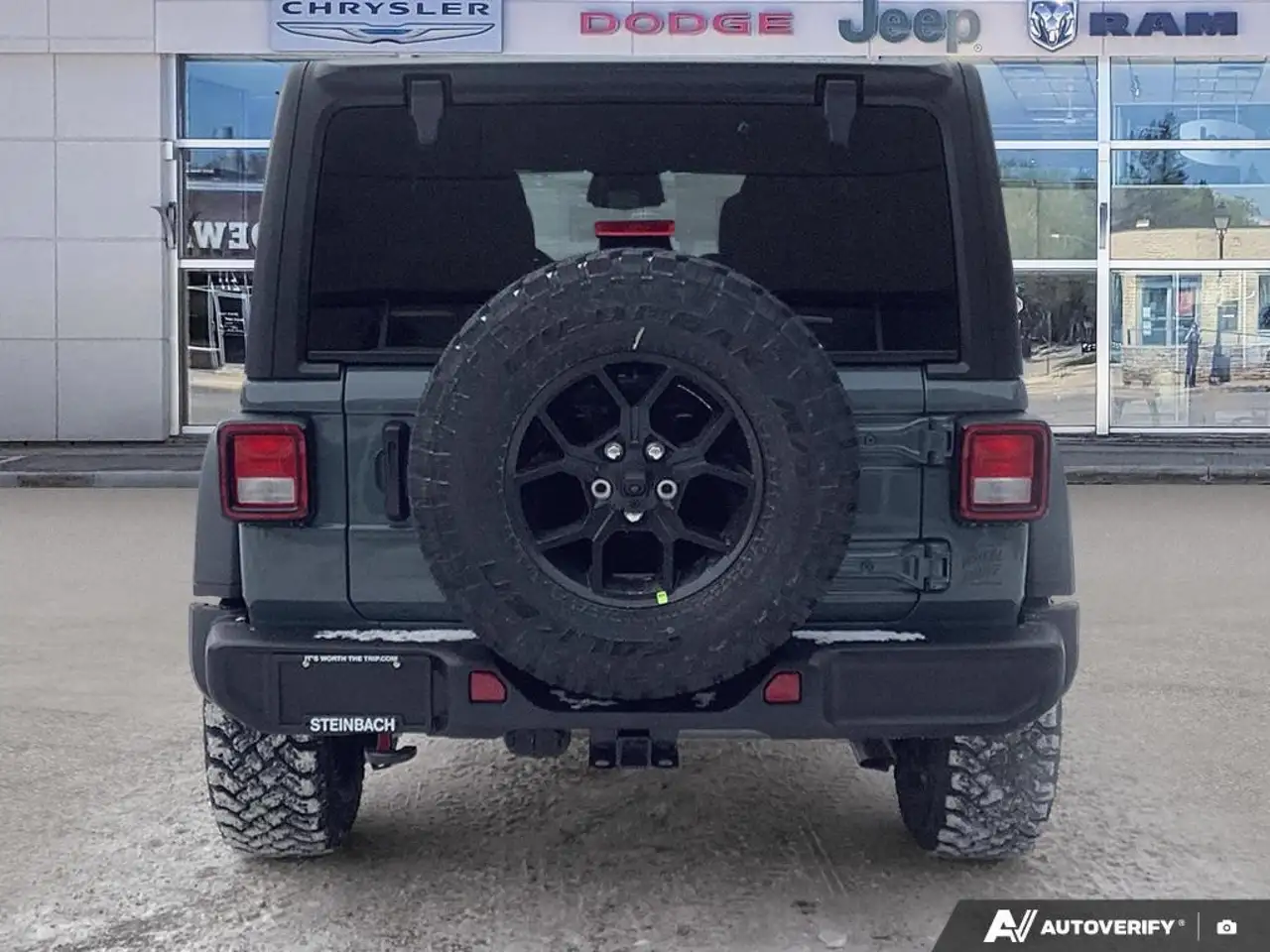 Jeep Wrangler снимка Jeep Wrangler