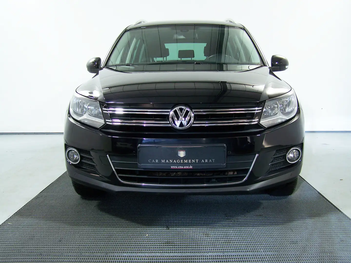 Volkswagen Tiguan 2.0 TDI 4Motion Sport & Style AUTOM+PDC Schwarz - 2