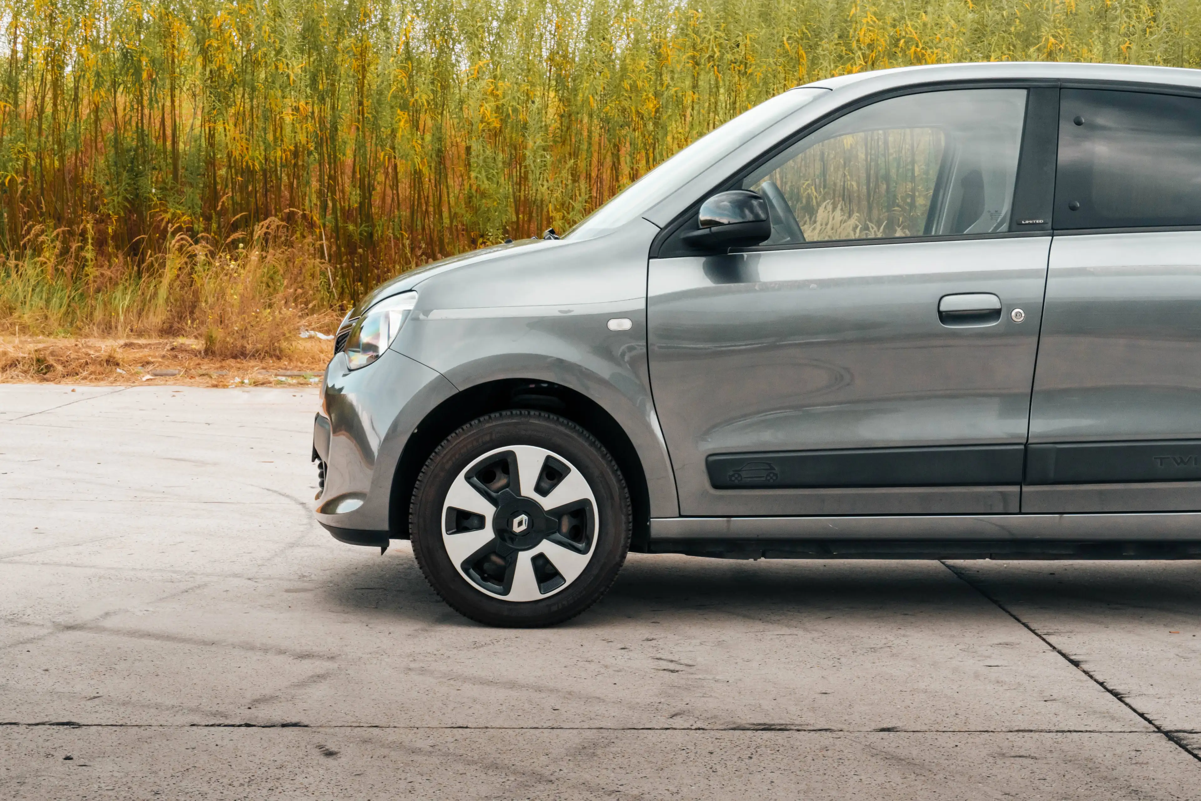 Renault Twingo 1.0i SCe Limited — photo 13