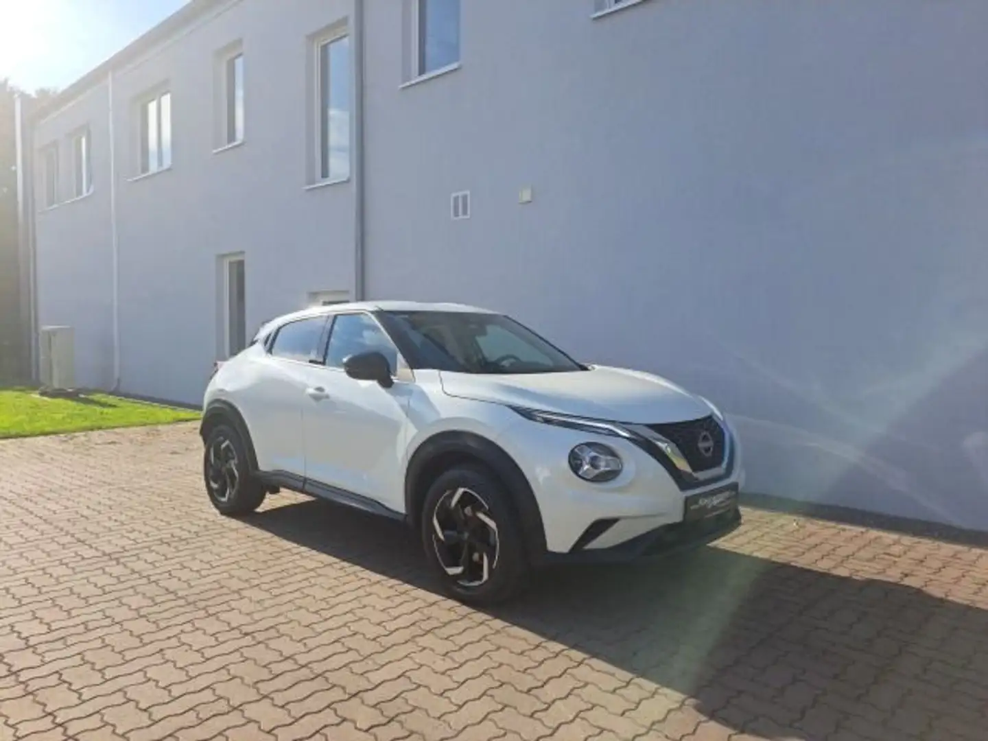 Nissan Juke 1.0 N-Style *Sondermodell*LED*Lane-Assist* Weiß - 2