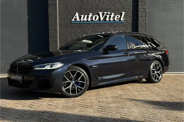 BMW 530 5-serie Touring 530e xDrive M-Sport | Panodak | Tr