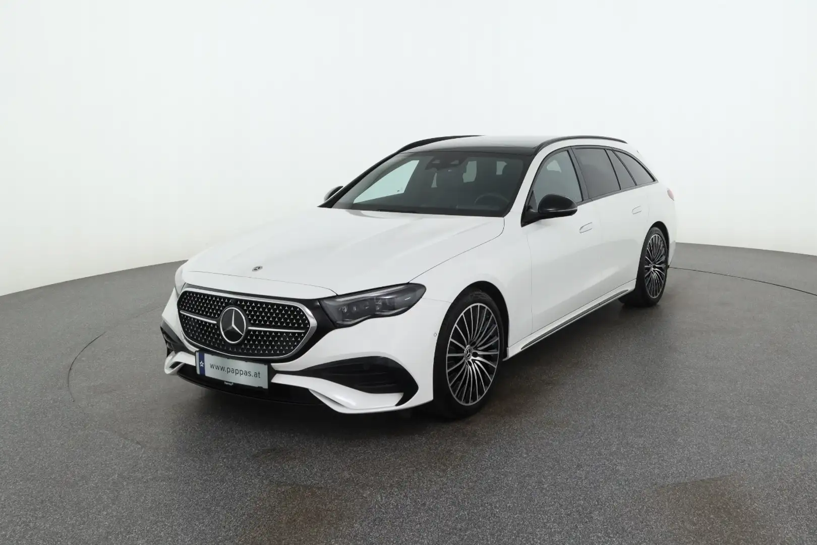 Mercedes-Benz E 220 d 4MATIC T-Modell Panorama Schiebedach Weiß - 1