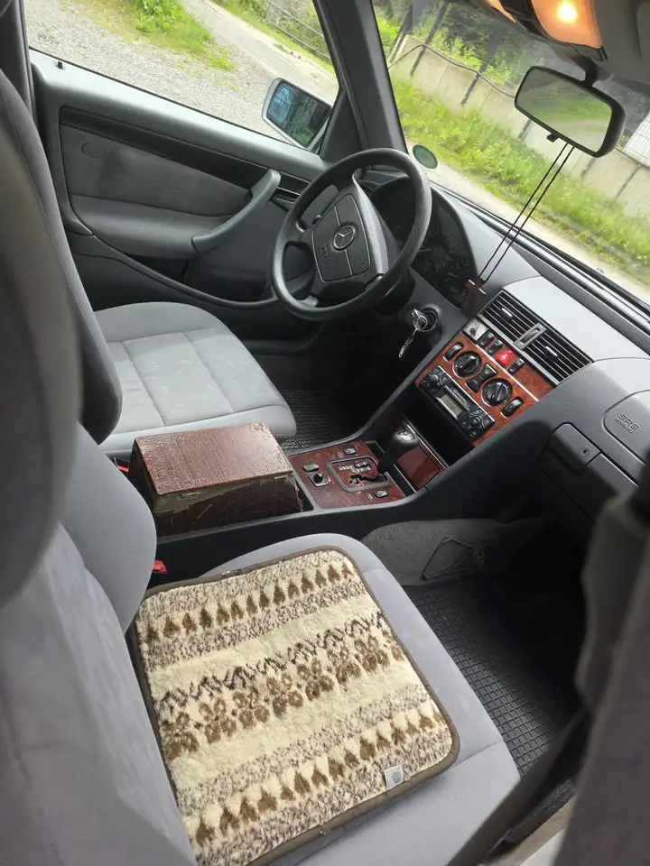 Mercedes-Benz C 180 Classic, foto 11